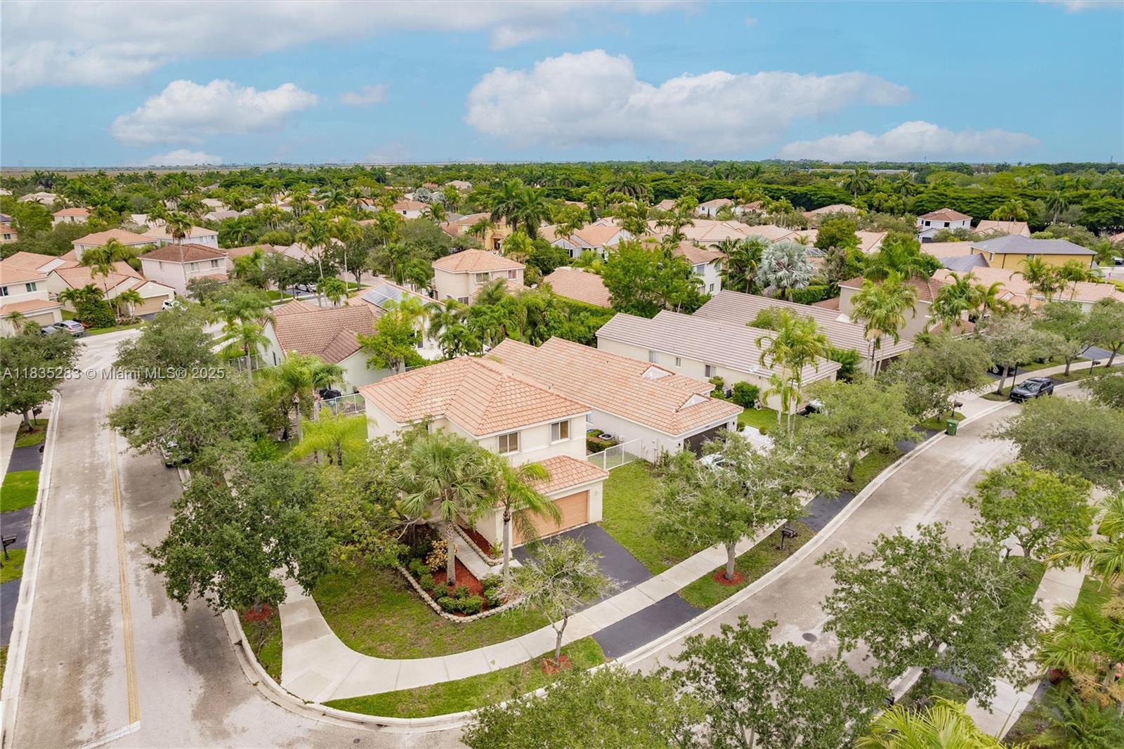 1326 Majesty Ter, Weston, Florida image 39