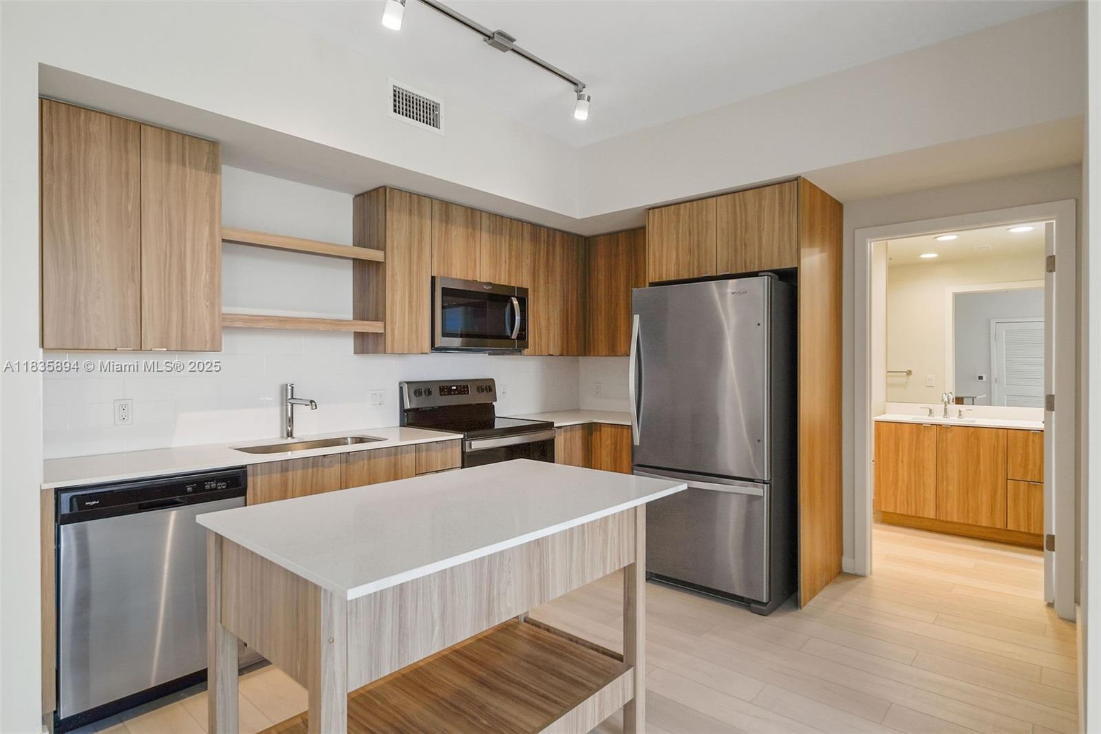 Property photo # 2