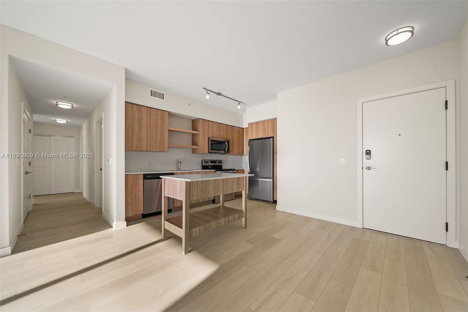 Property photo # 2