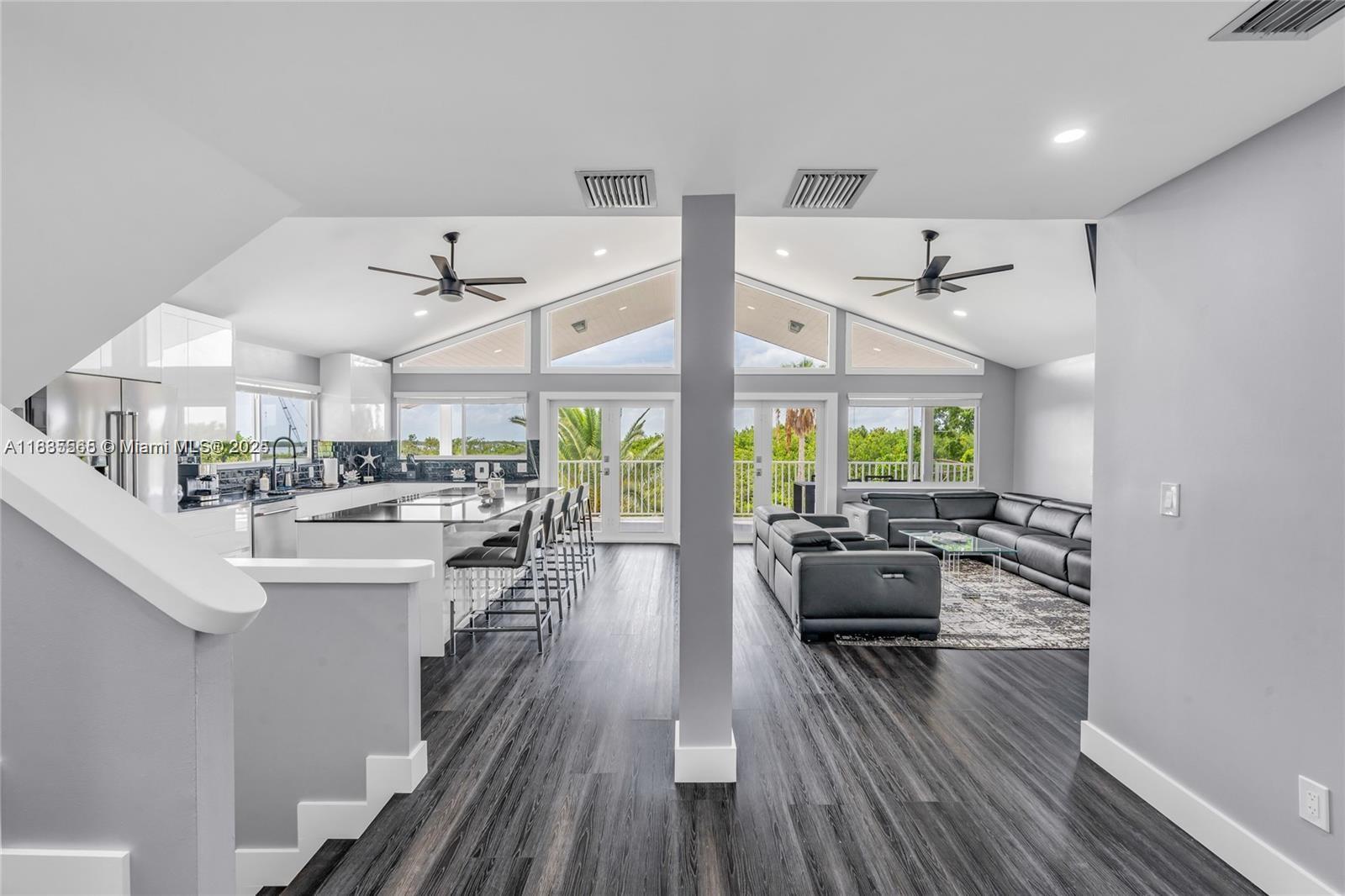 90 N Bounty Ln, Key Largo, Florida image 12