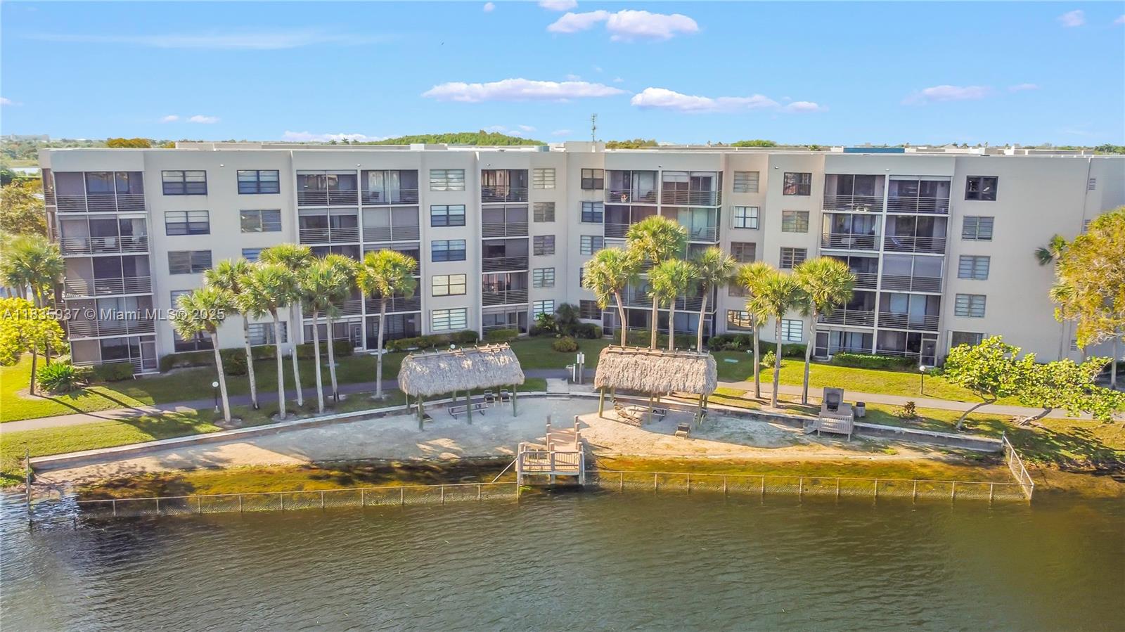 1001 Colony Point Cir #419, Pembroke Pines, Florida image 1
