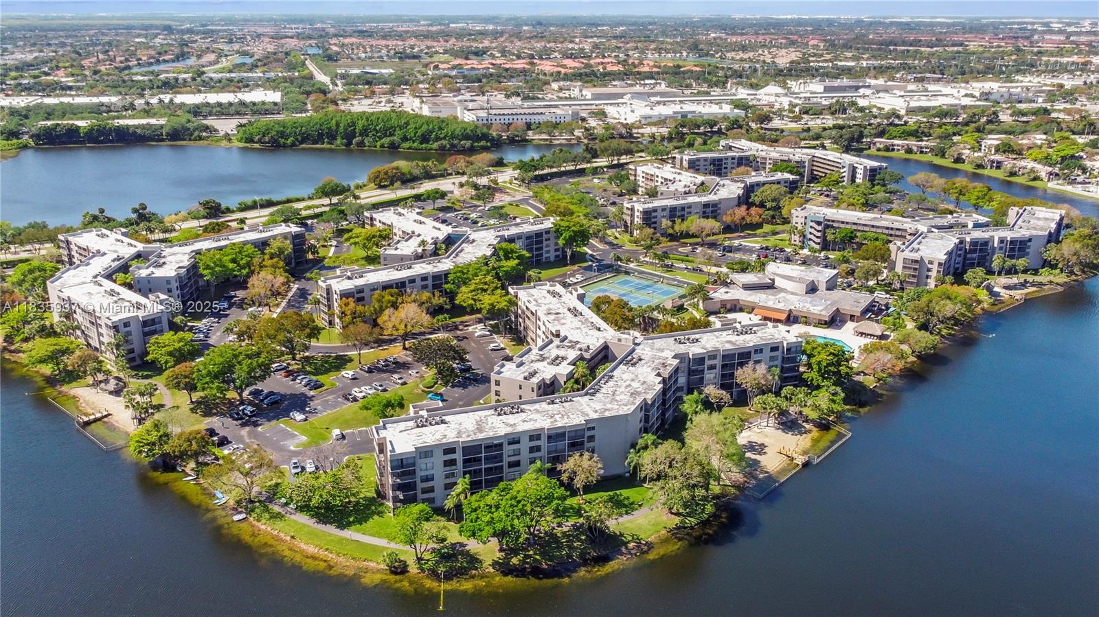 1001 Colony Point Cir #419, Pembroke Pines, Florida image 18