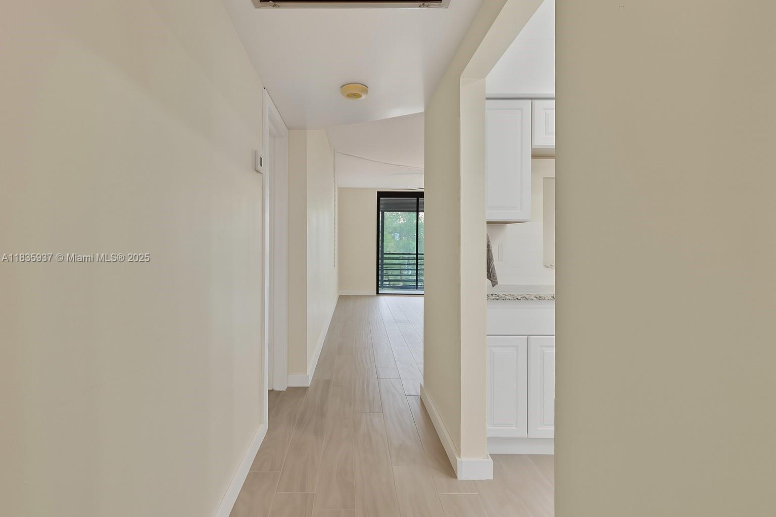 1001 Colony Point Cir #419, Pembroke Pines, Florida image 5