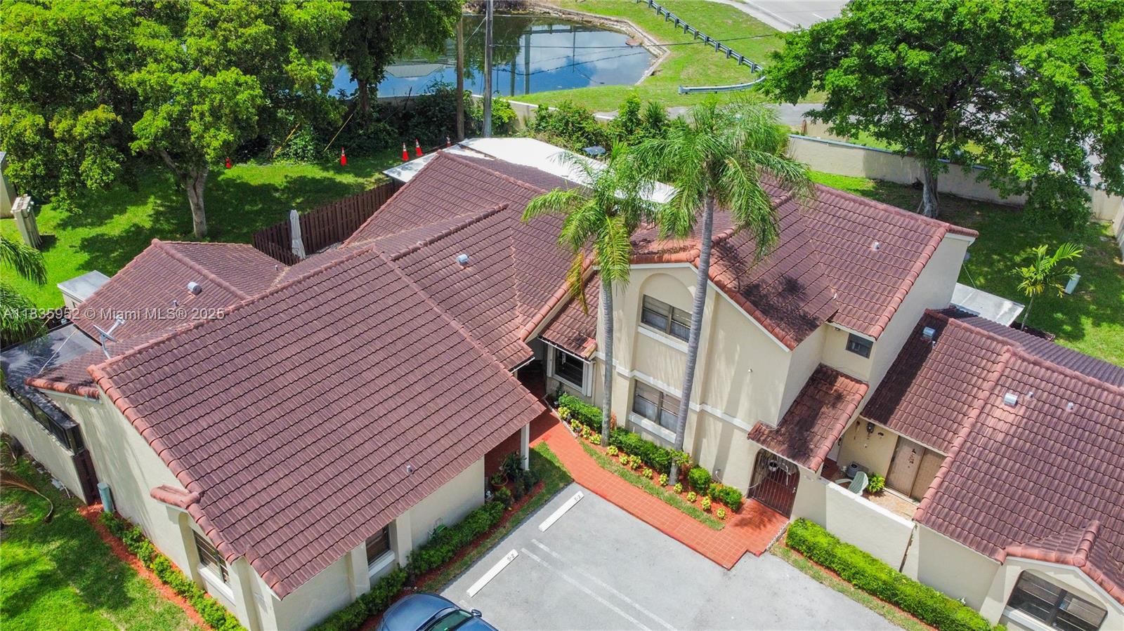 17012 NW 66th Ct, Hialeah, Florida image 3