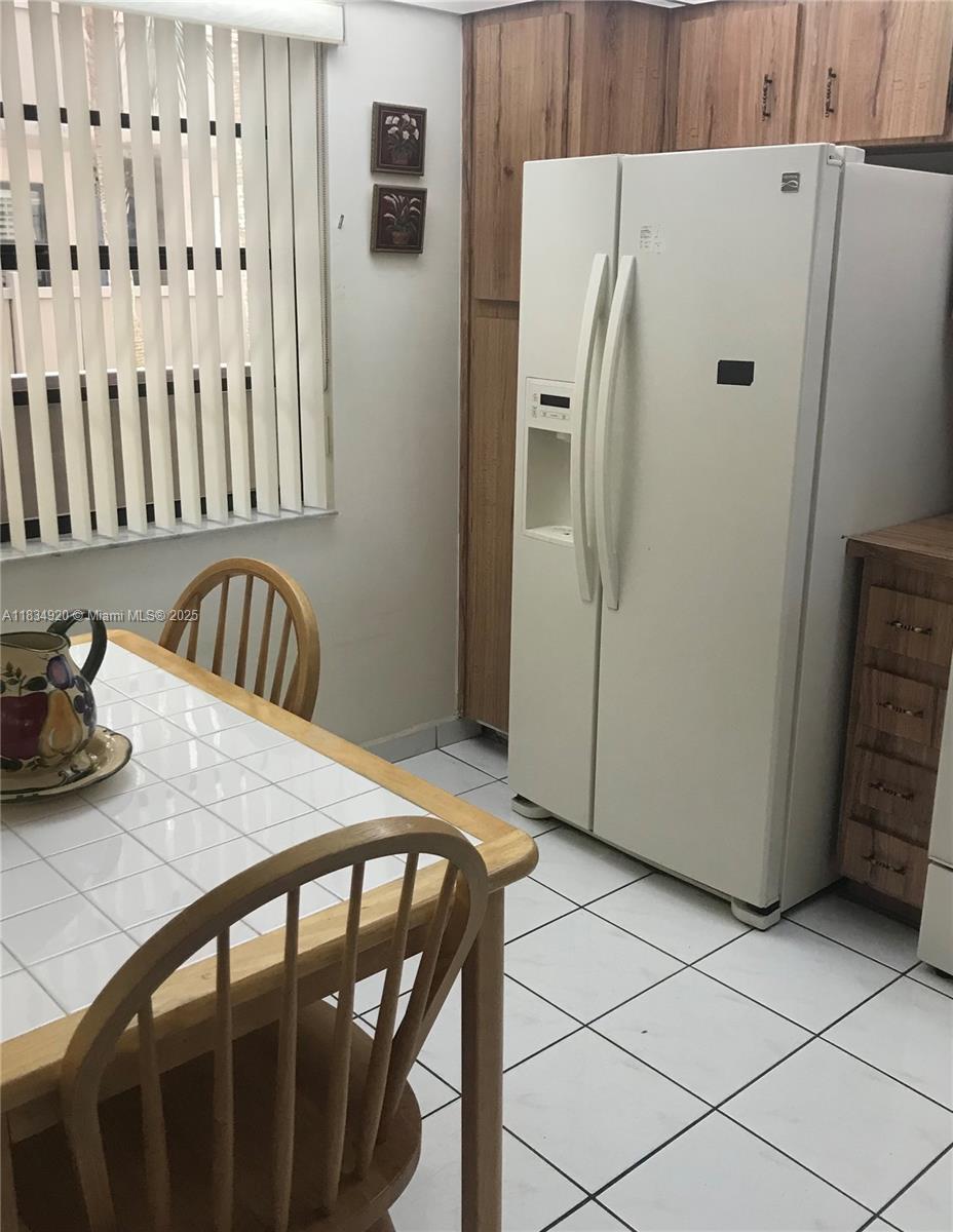 1101 Colony Point Cir #206, Pembroke Pines, Florida image 10