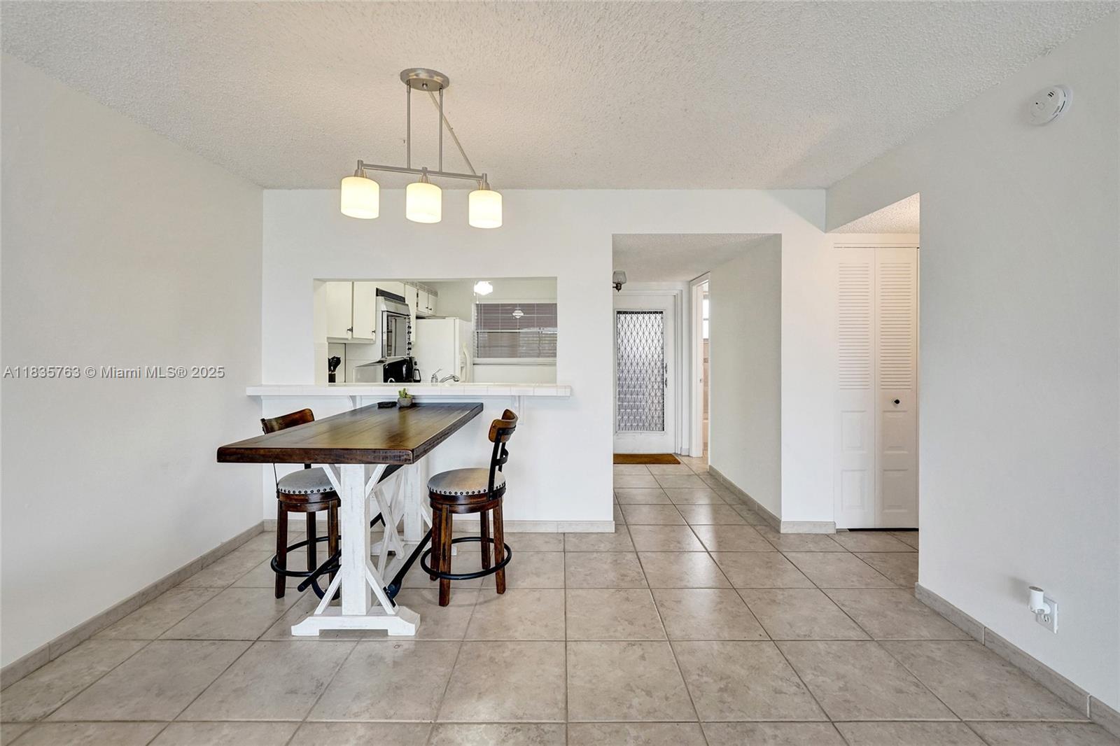 1911 Sabal Palm Dr #304, Davie, Florida image 10