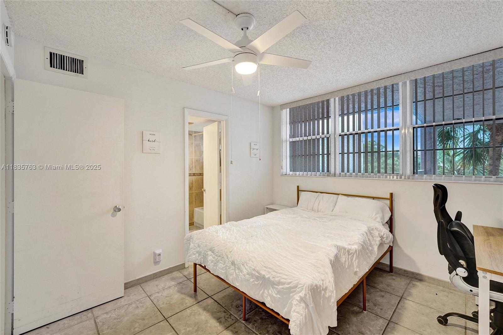 1911 Sabal Palm Dr #304, Davie, Florida image 16