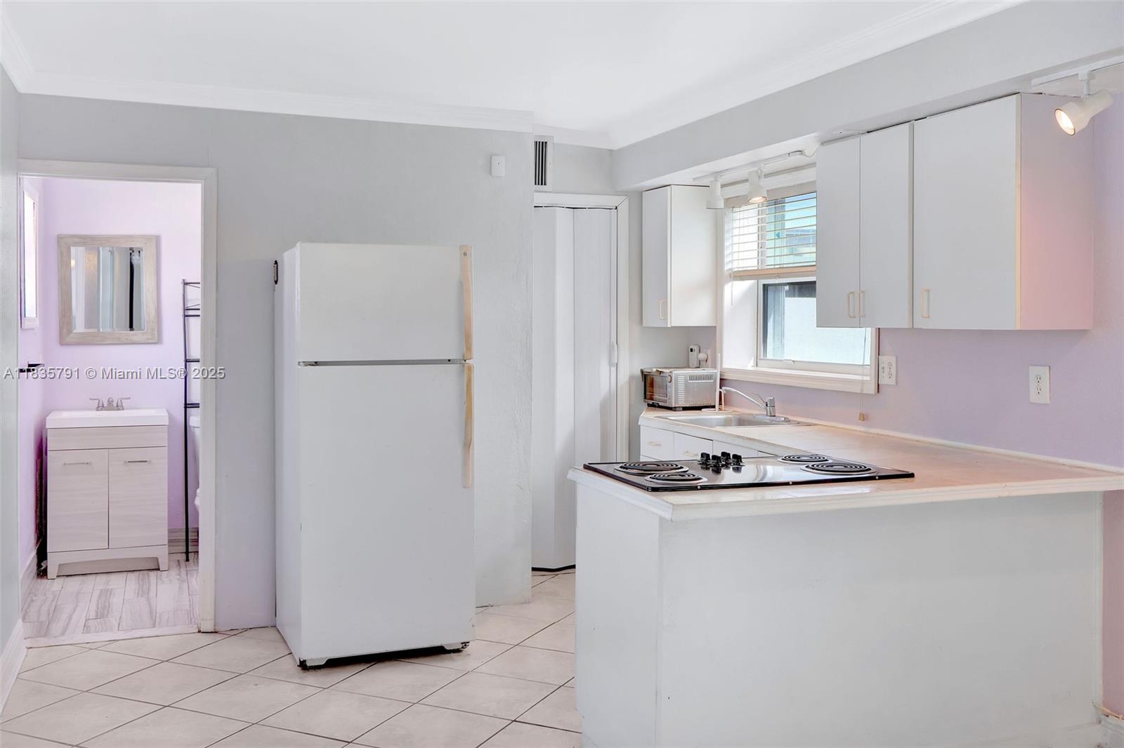 3511 Fairfax Dr, Fort Lauderdale, Florida image 26