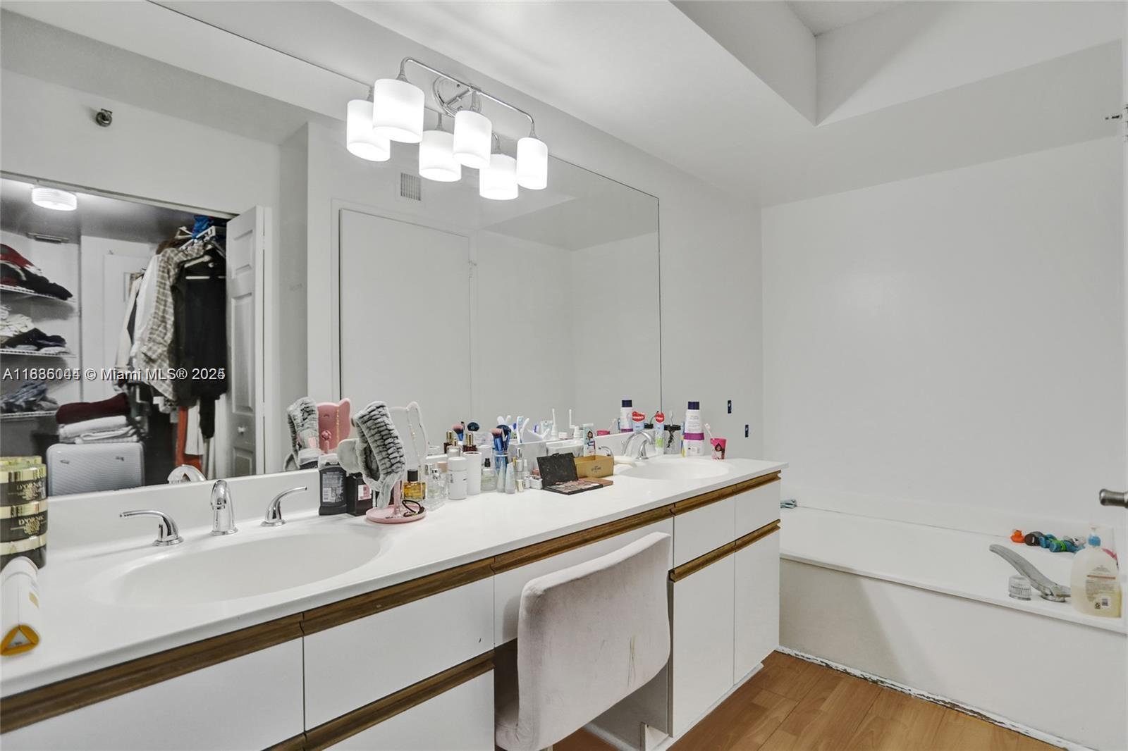 3400 NE 192nd St #1403, Aventura, Florida image 7