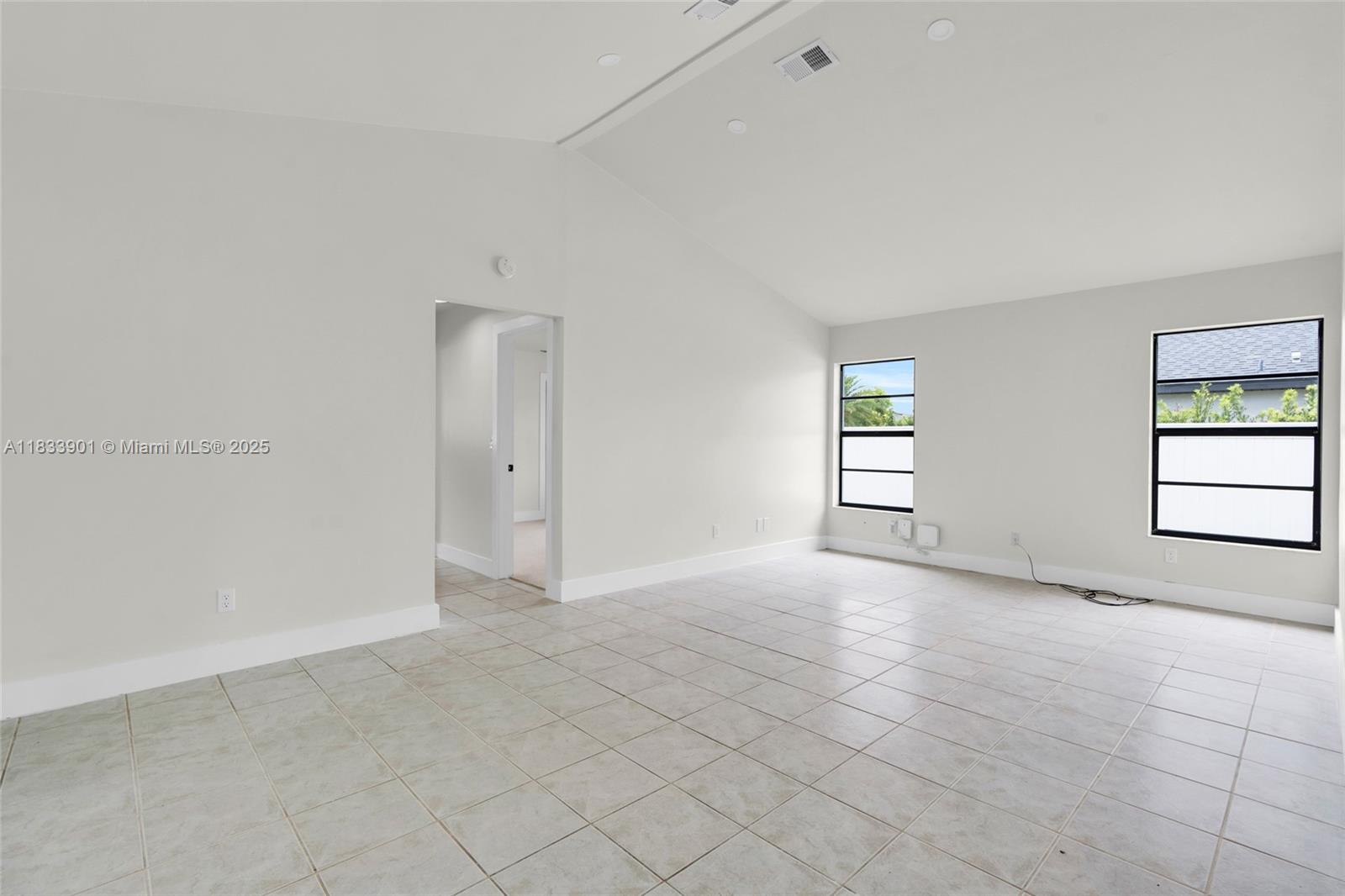 709 SW 9th Ave, Cape Coral, Florida image 13