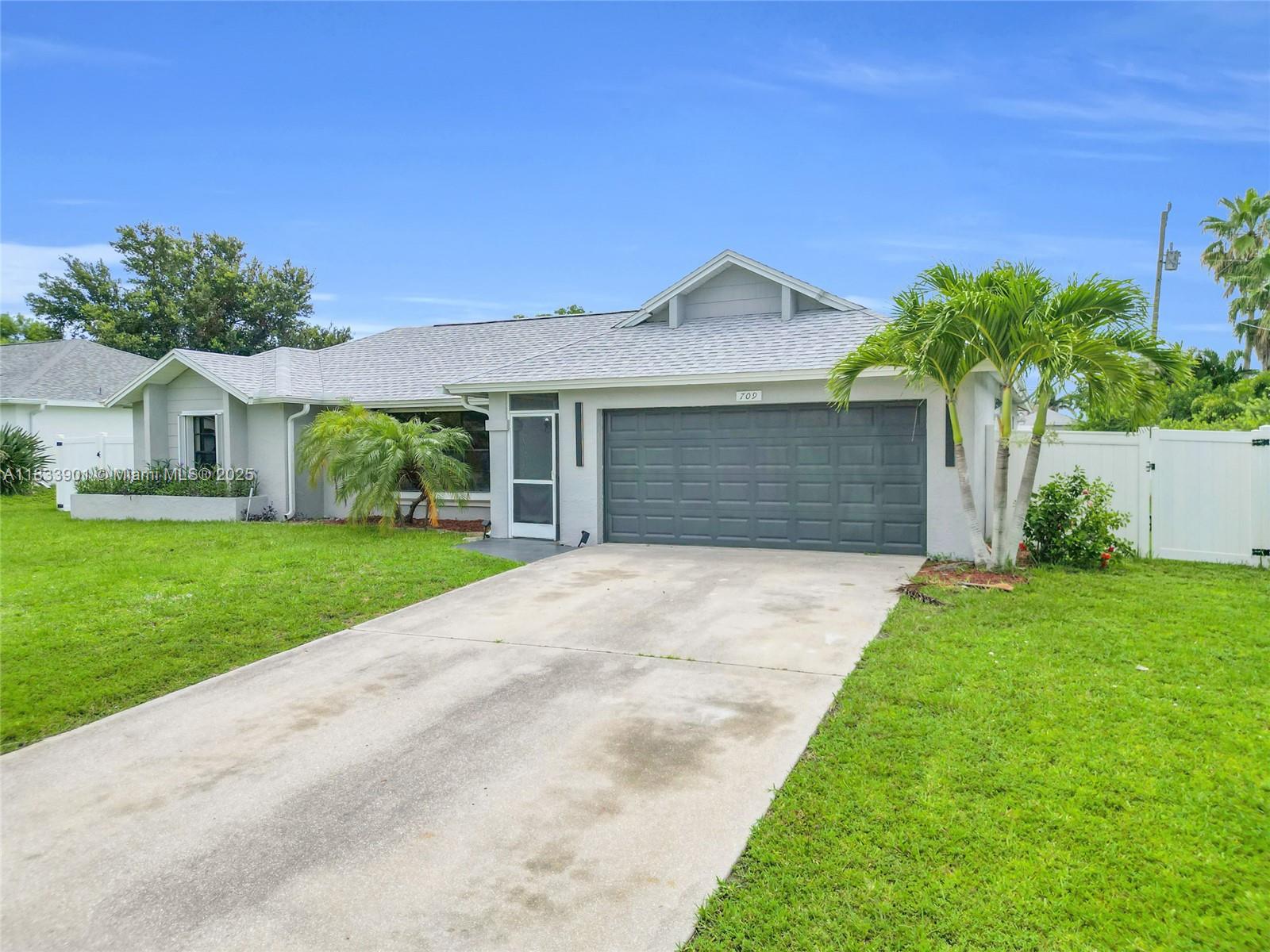 709 SW 9th Ave, Cape Coral, Florida image 2