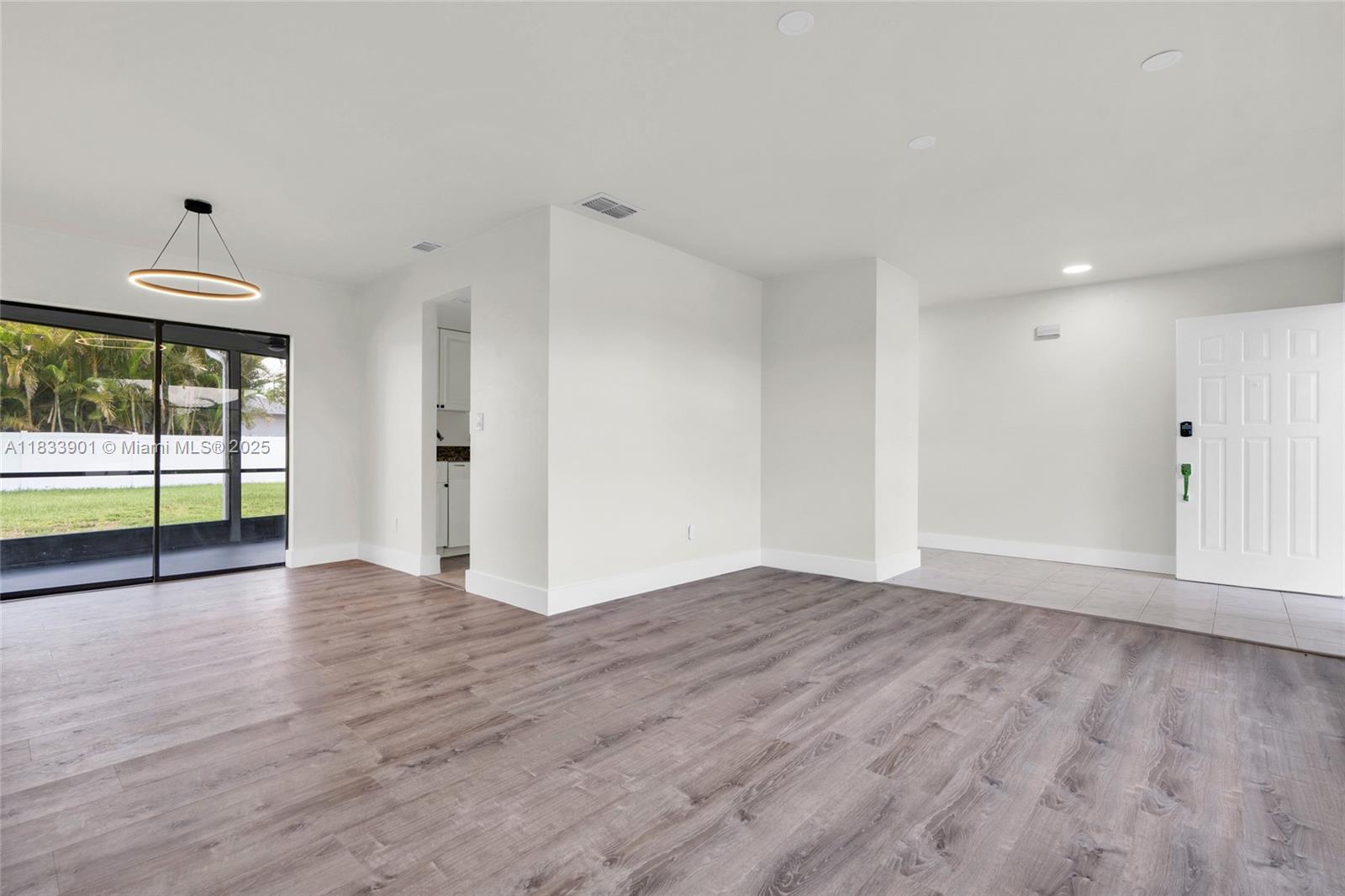 709 SW 9th Ave, Cape Coral, Florida image 25