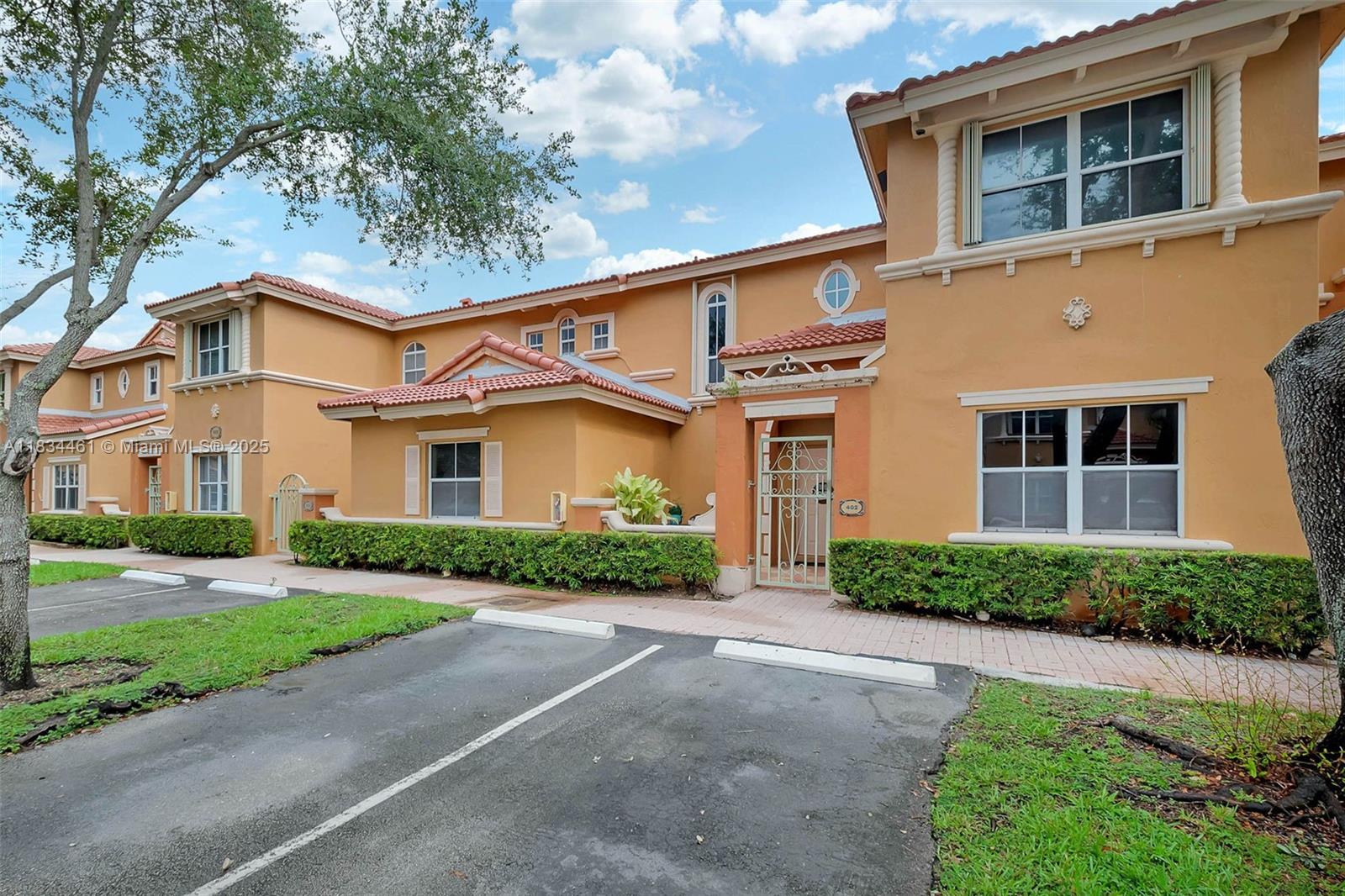8511 NW 141st Ter #402, Miami Lakes, Florida image 1