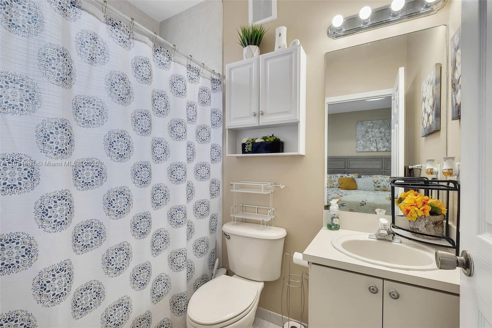 8511 NW 141st Ter #402, Miami Lakes, Florida image 22