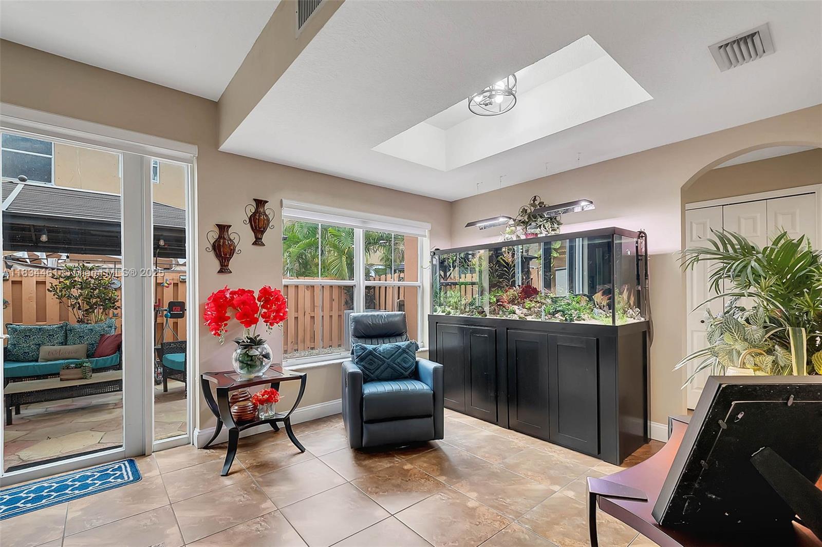 8511 NW 141st Ter #402, Miami Lakes, Florida image 7