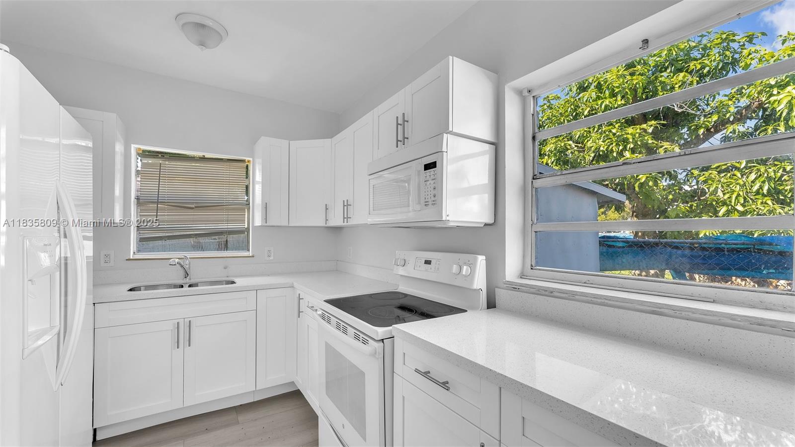Property photo # 4