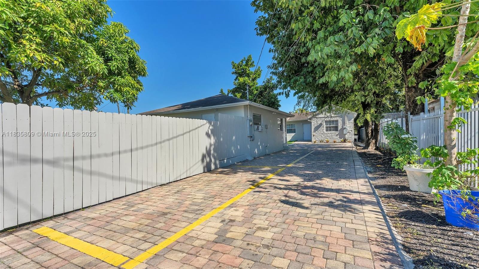 Property photo # 8