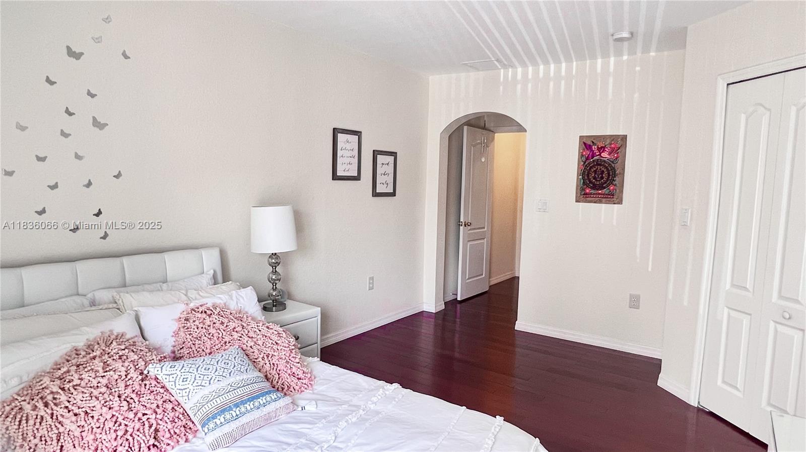 Property photo # 4