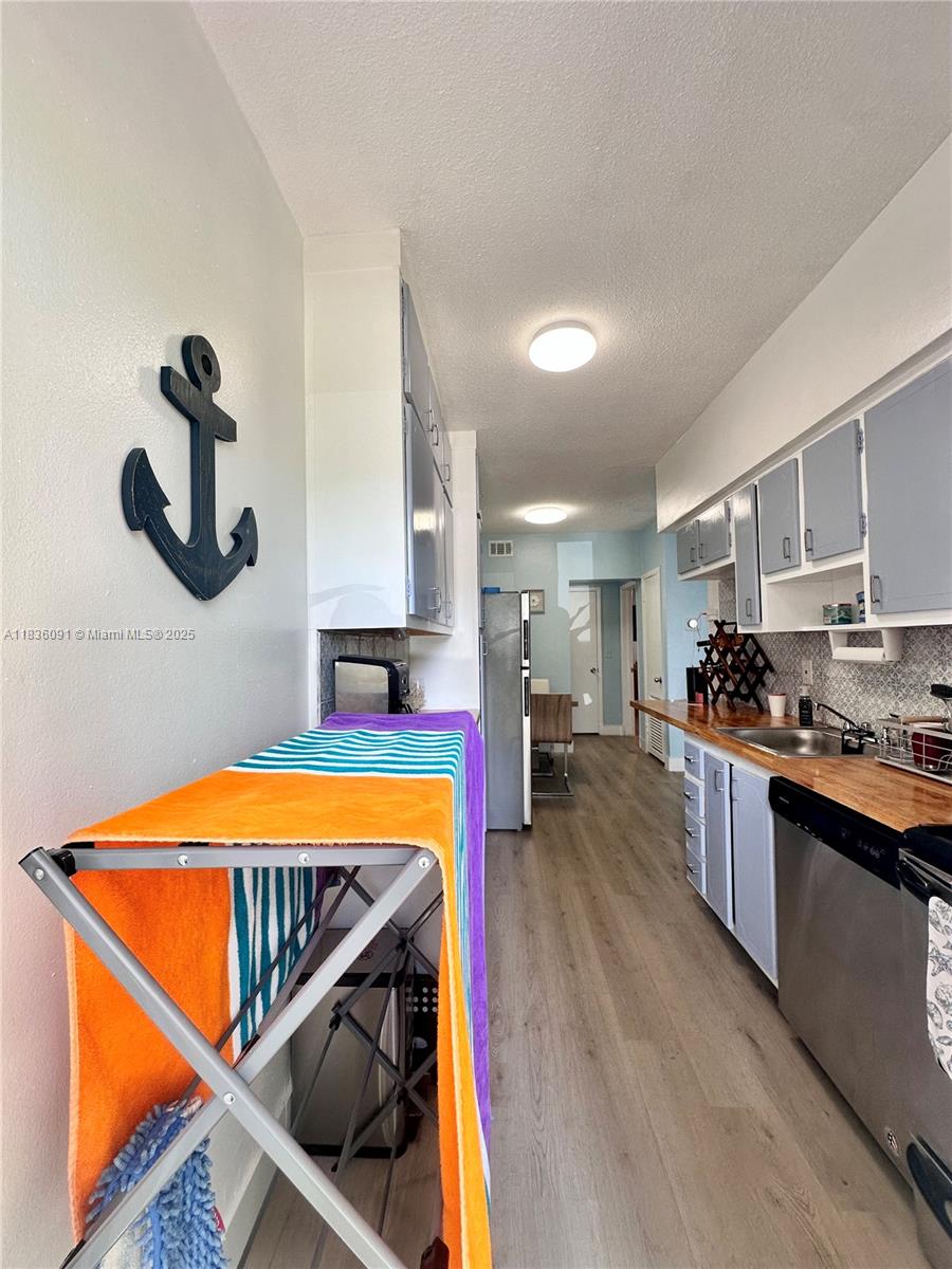 Property photo # 8