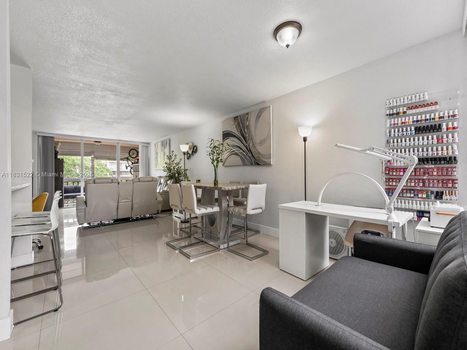 Property photo # 9