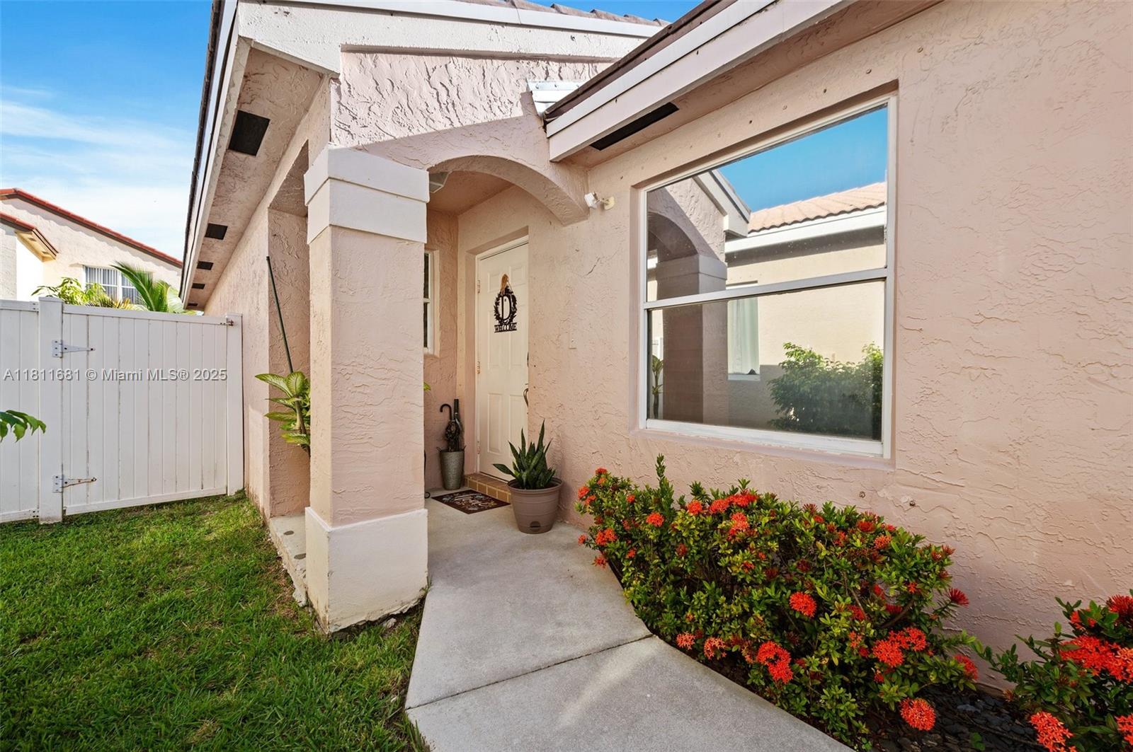 17476 SW 20th St, Miramar, Florida image 4