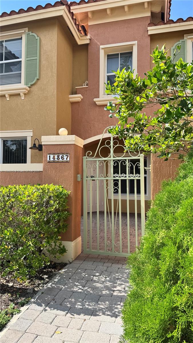 Property photo # 0