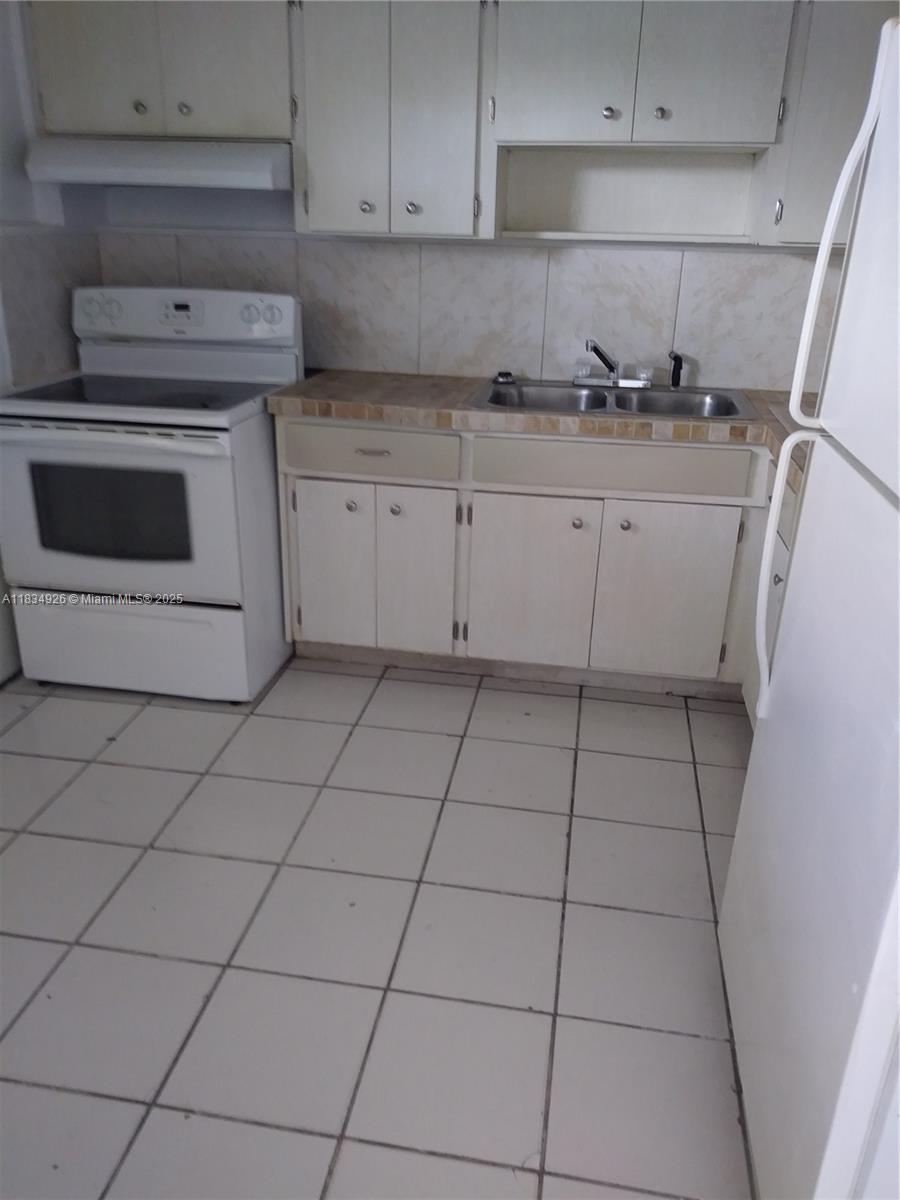 Property photo # 2