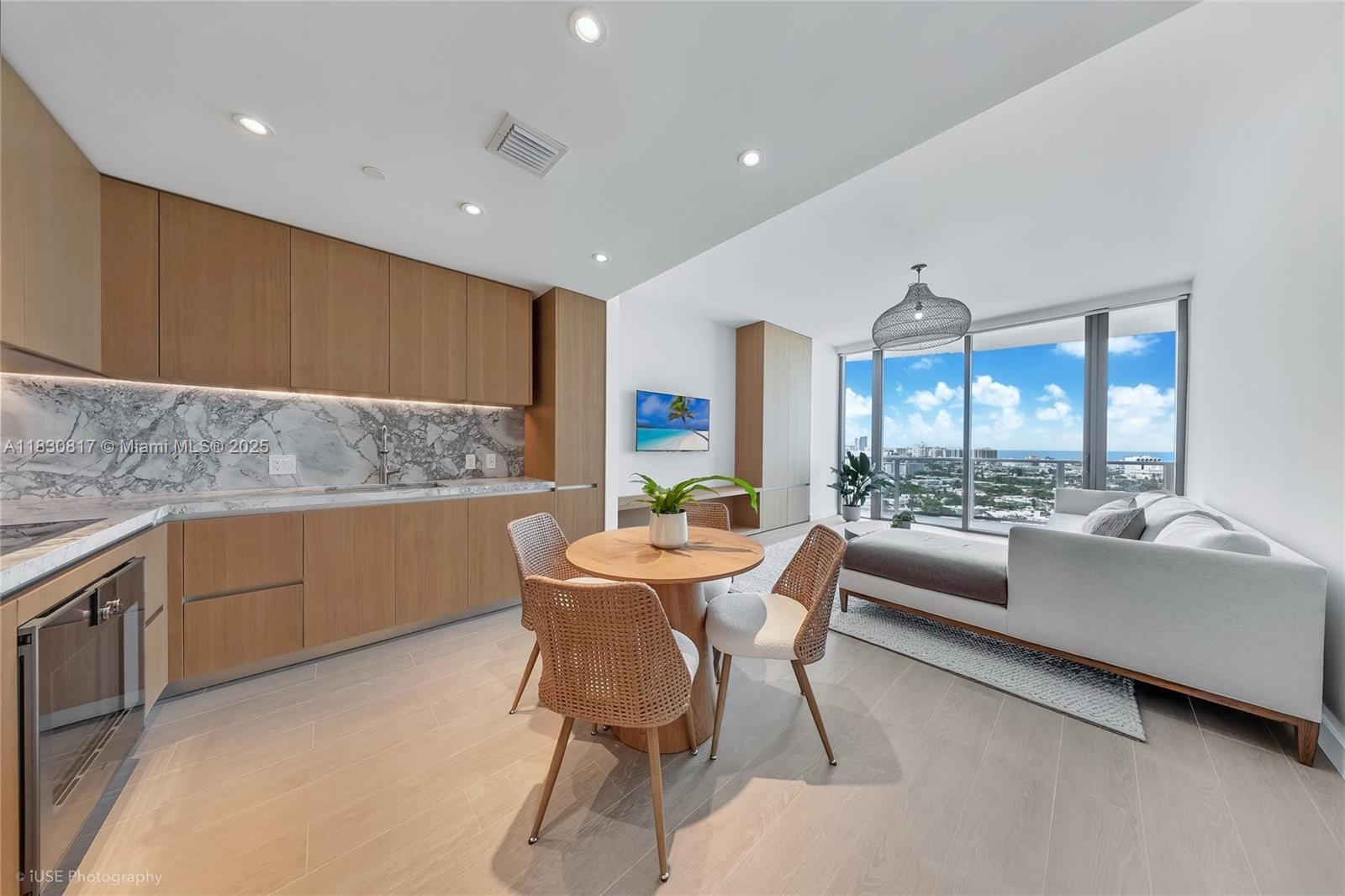 500 Alton Rd #1906, Miami Beach, Florida image 2