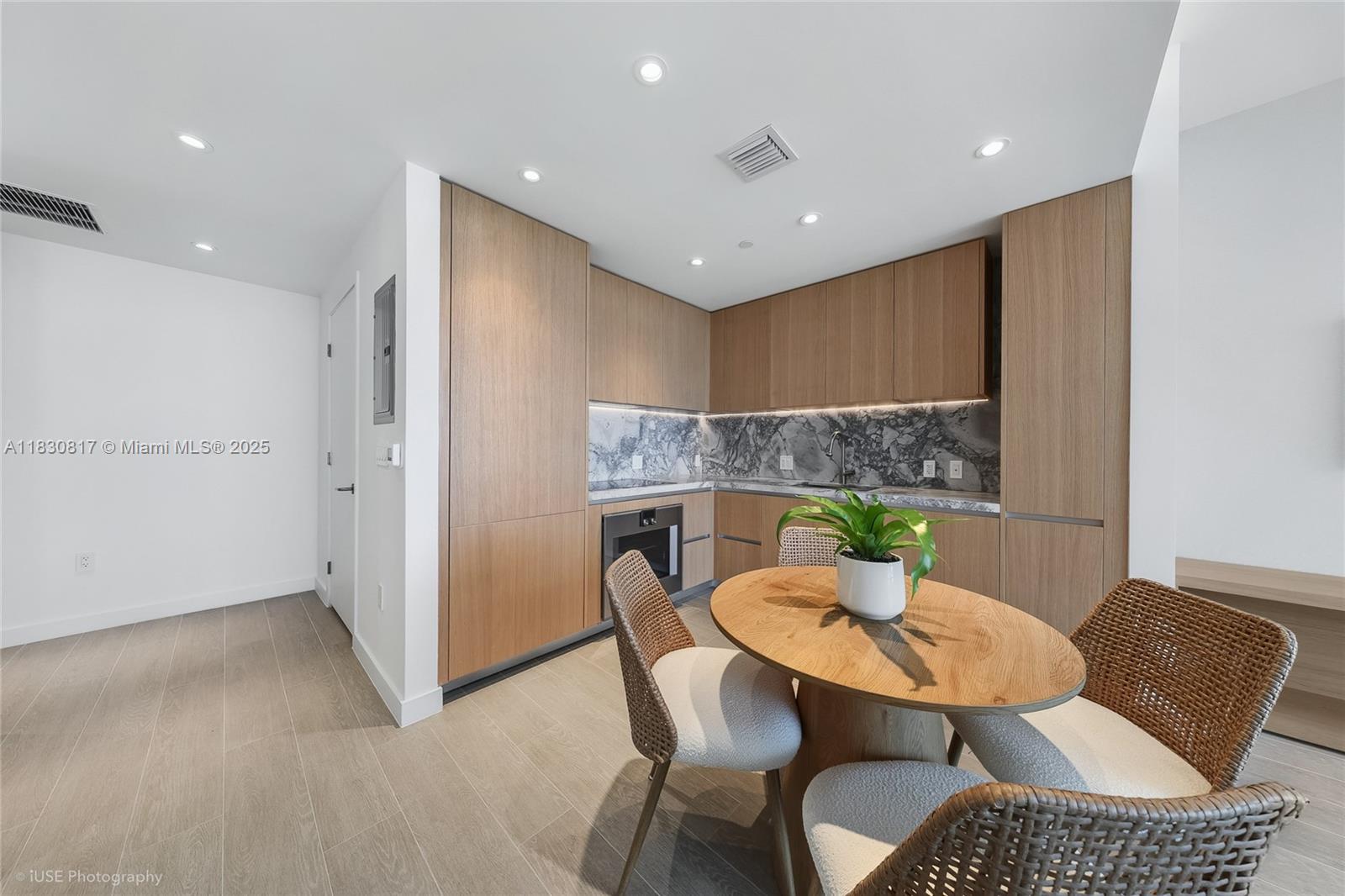 500 Alton Rd #1906, Miami Beach, Florida image 3