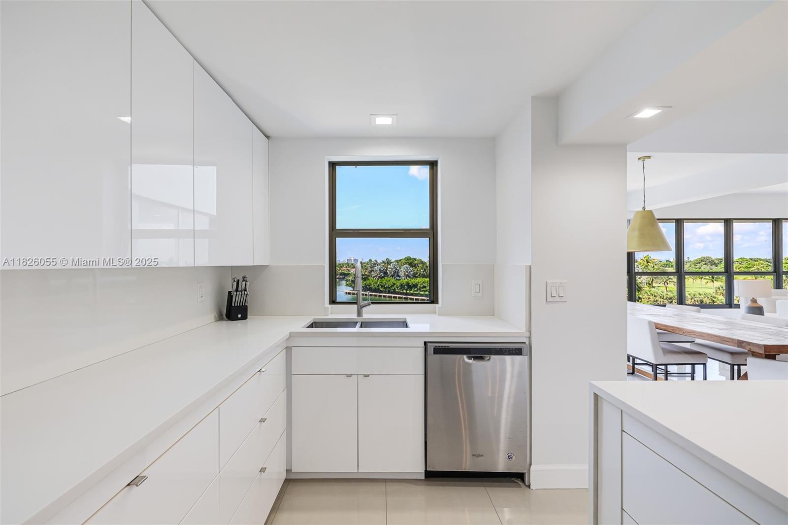 9102 W Bay Harbor Dr #5-D, Bay Harbor Islands, Florida image 18