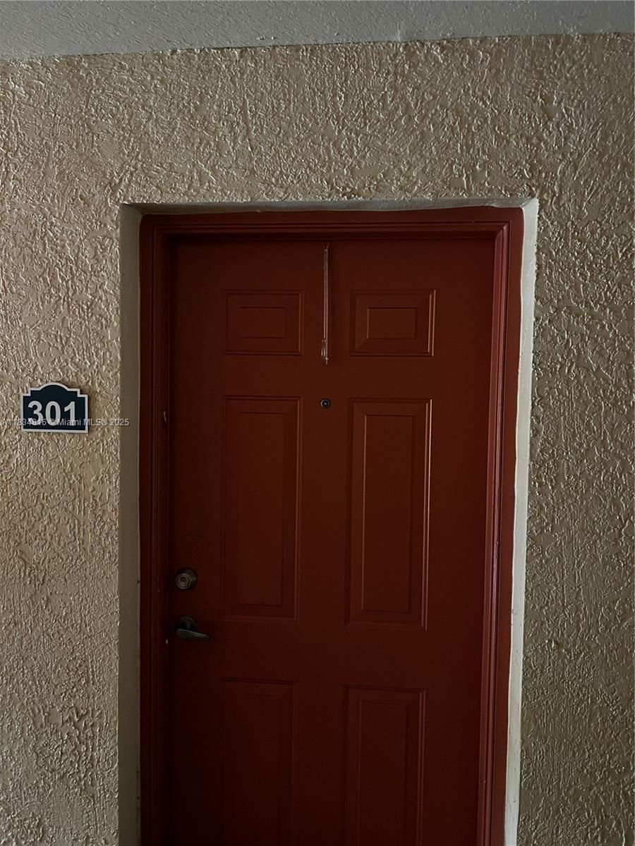 2548 Centergate Dr #301, Miramar, Florida image 3