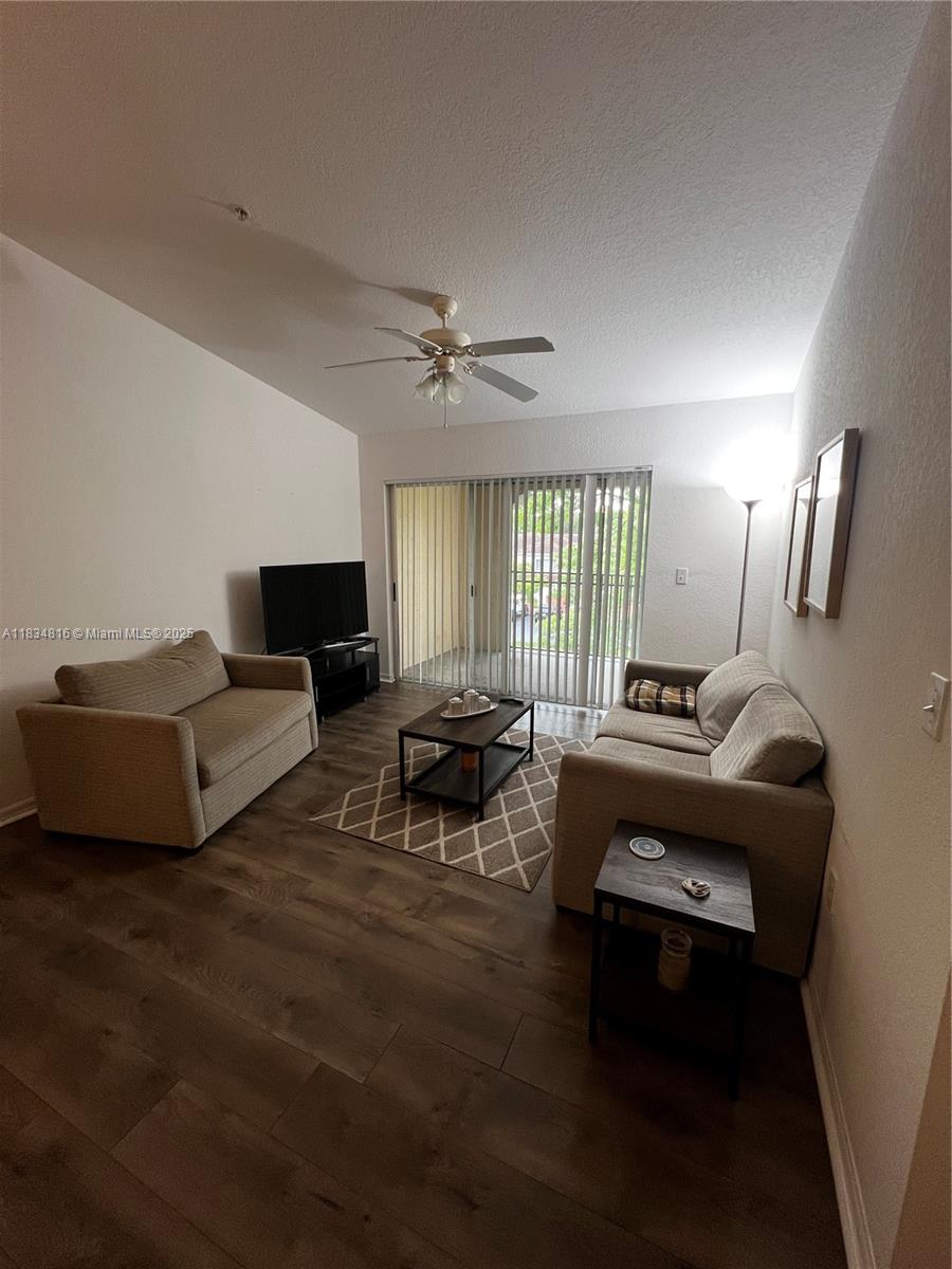 2548 Centergate Dr #301, Miramar, Florida image 4