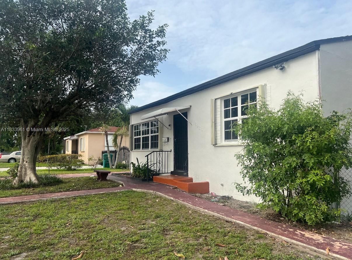 8921 NW 17th Ave, Miami, Florida image 1