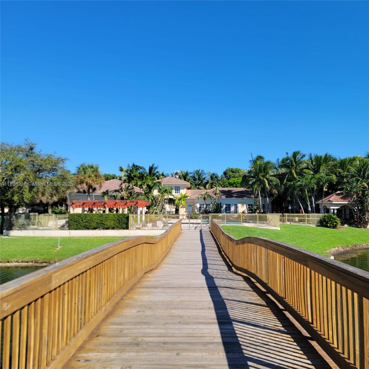 2564 Centergate Dr #204, Miramar, Florida image 1