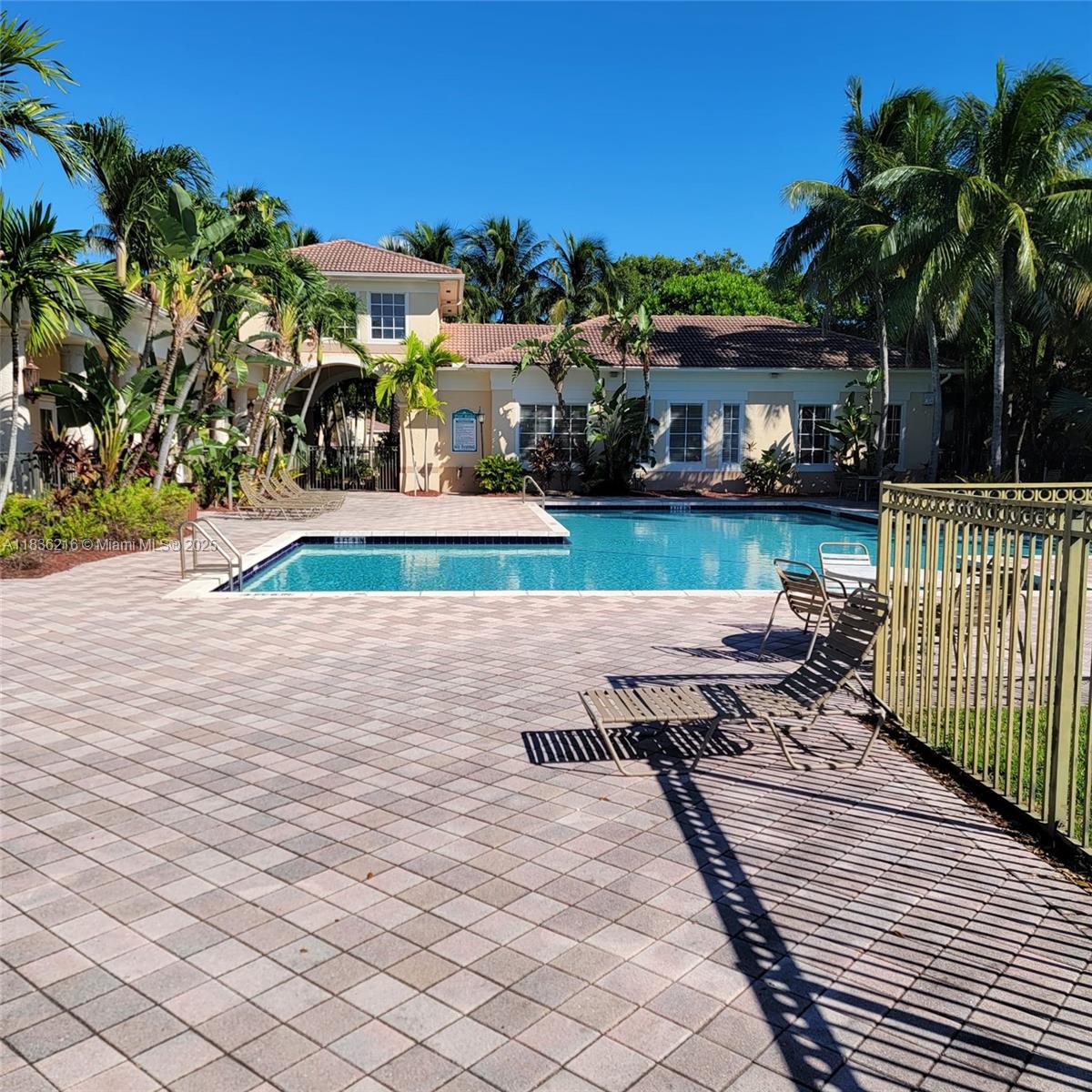 2564 Centergate Dr #204, Miramar, Florida image 3