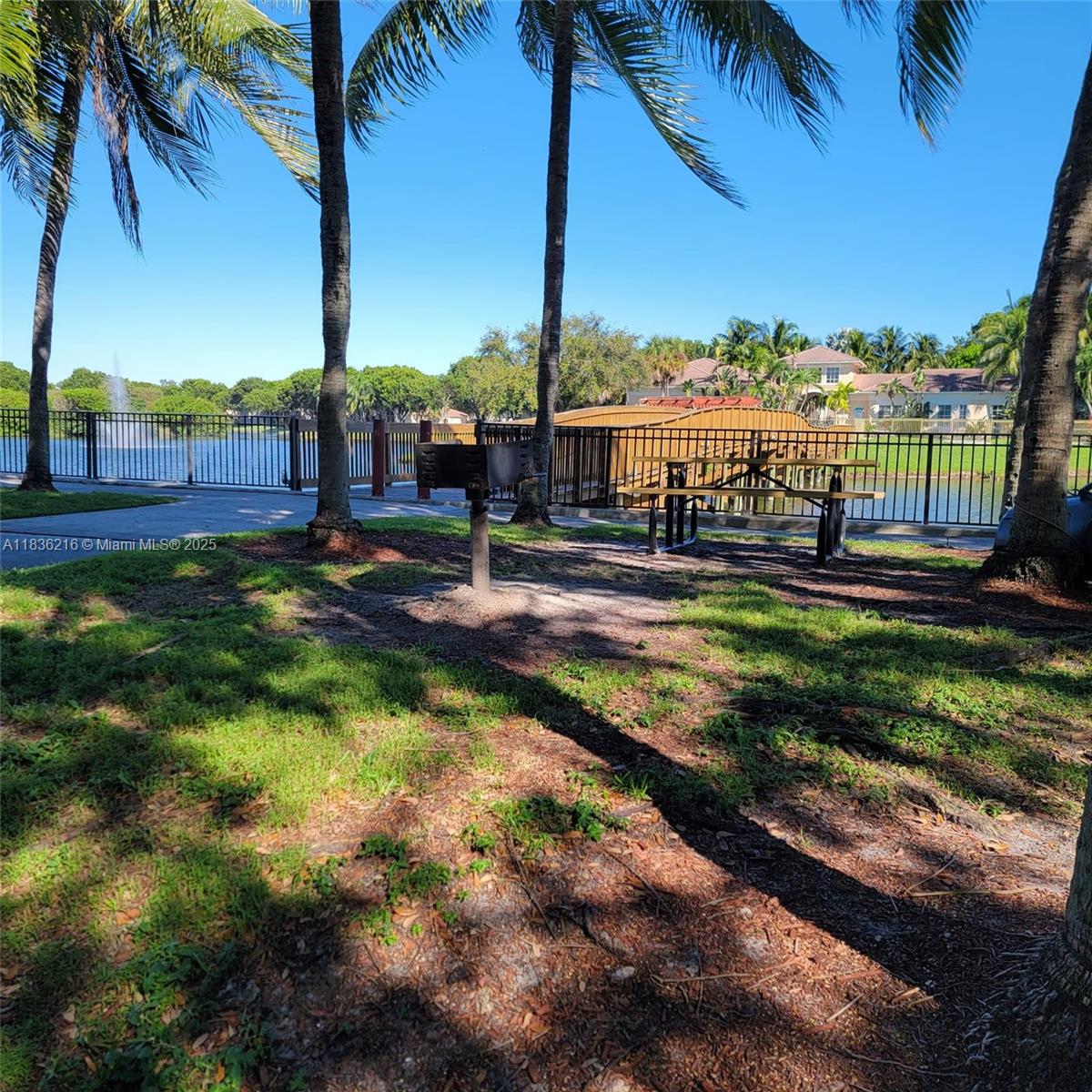 2564 Centergate Dr #204, Miramar, Florida image 9