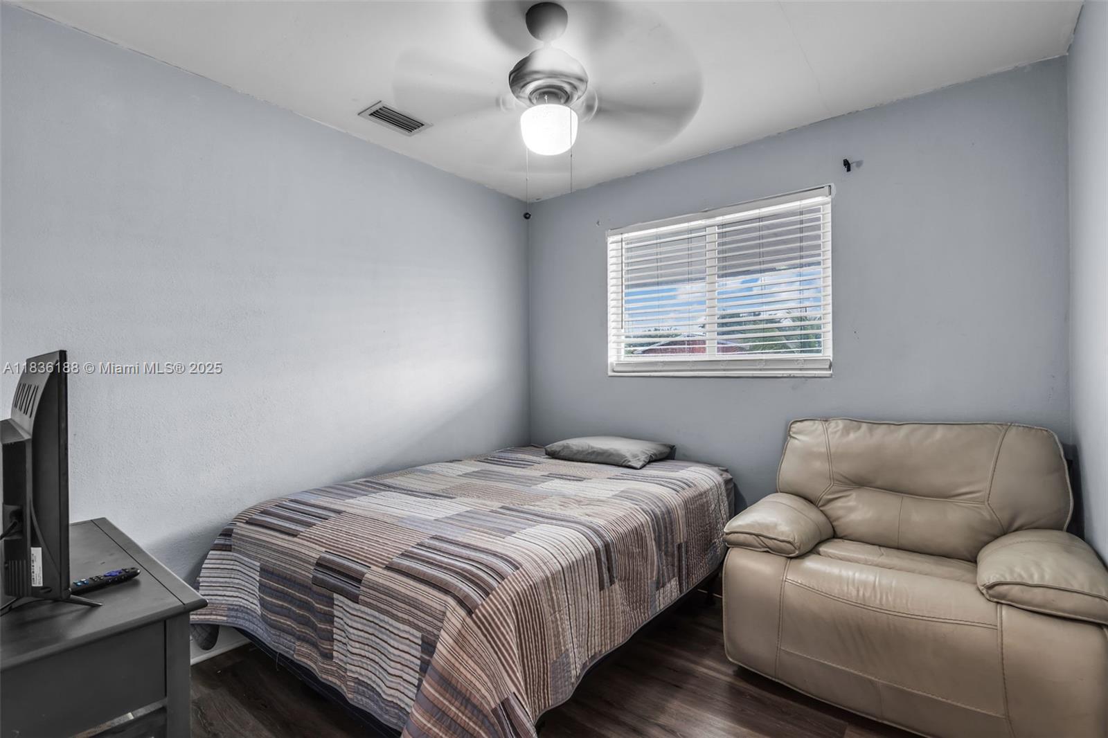 7642 Venetian St, Miramar, Florida image 17