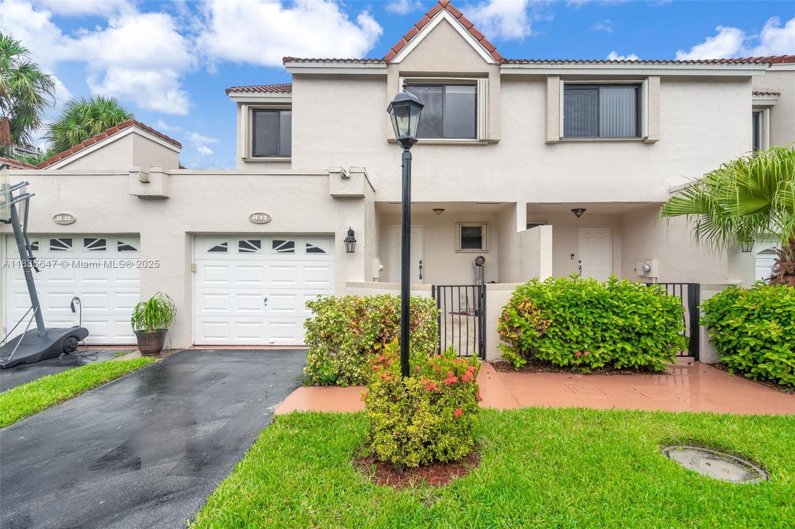 21160 Mainsail Cir #H12, Aventura, Florida image 1