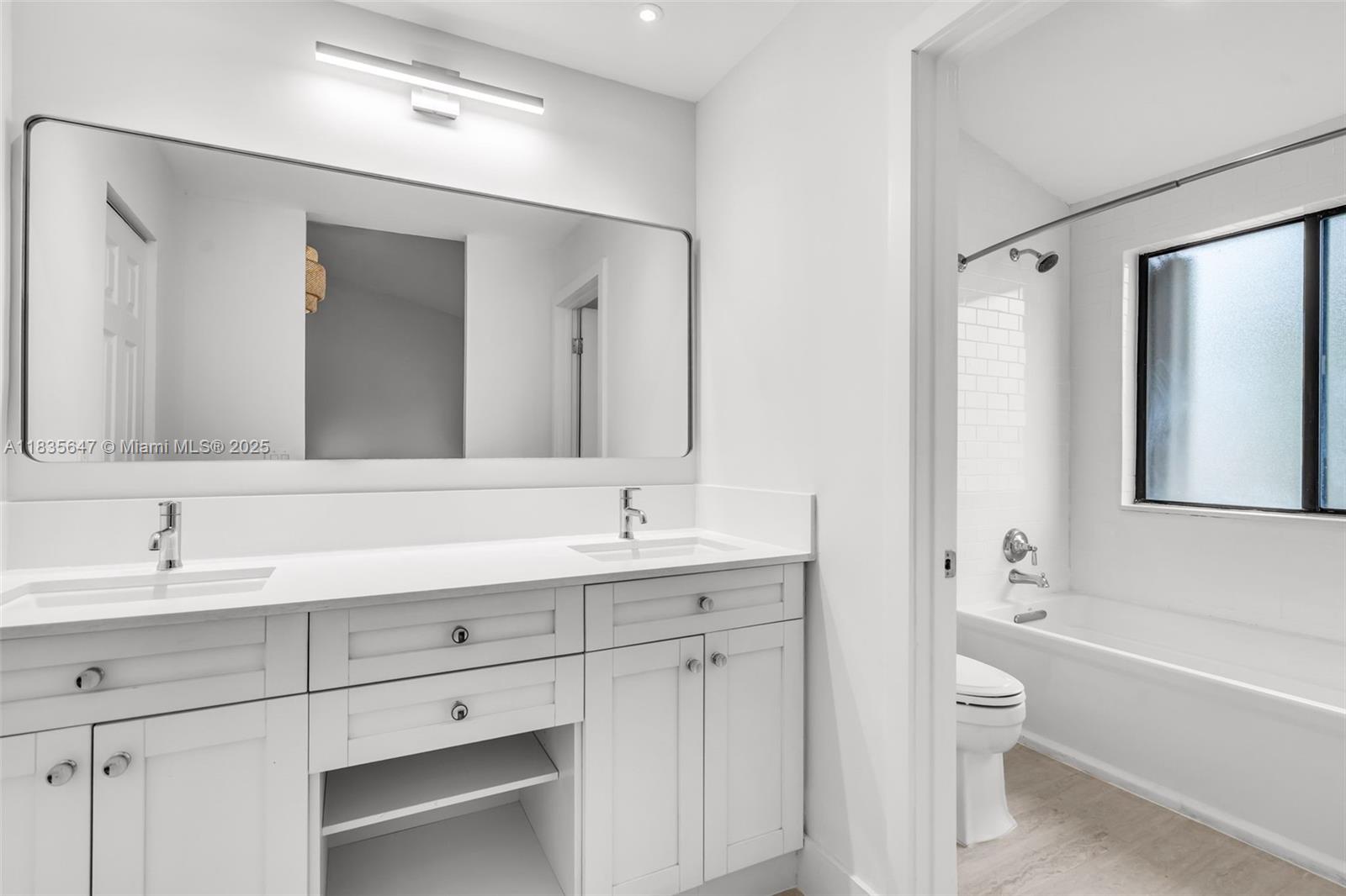 21160 Mainsail Cir #H12, Aventura, Florida image 17