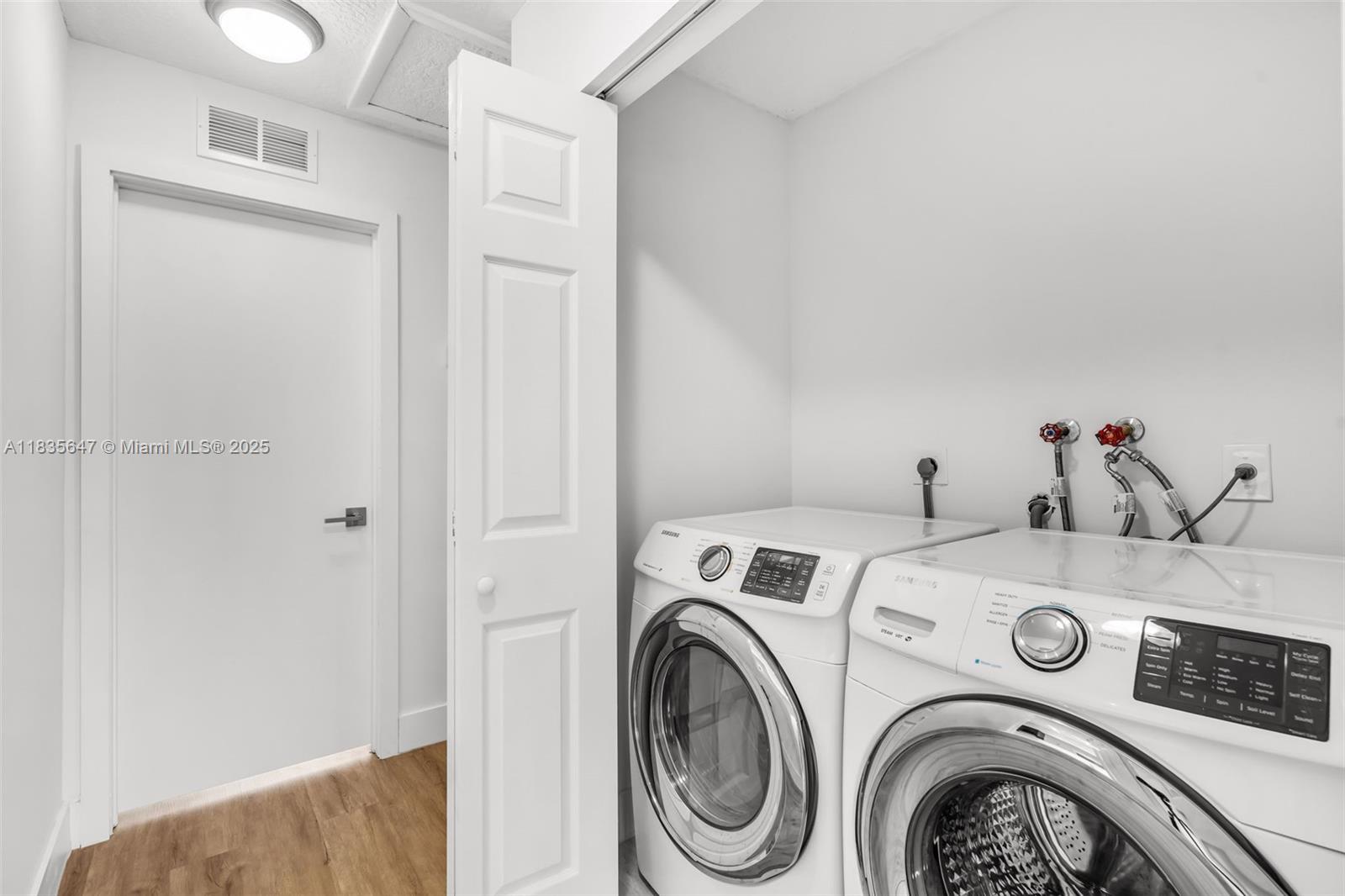 21160 Mainsail Cir #H12, Aventura, Florida image 19