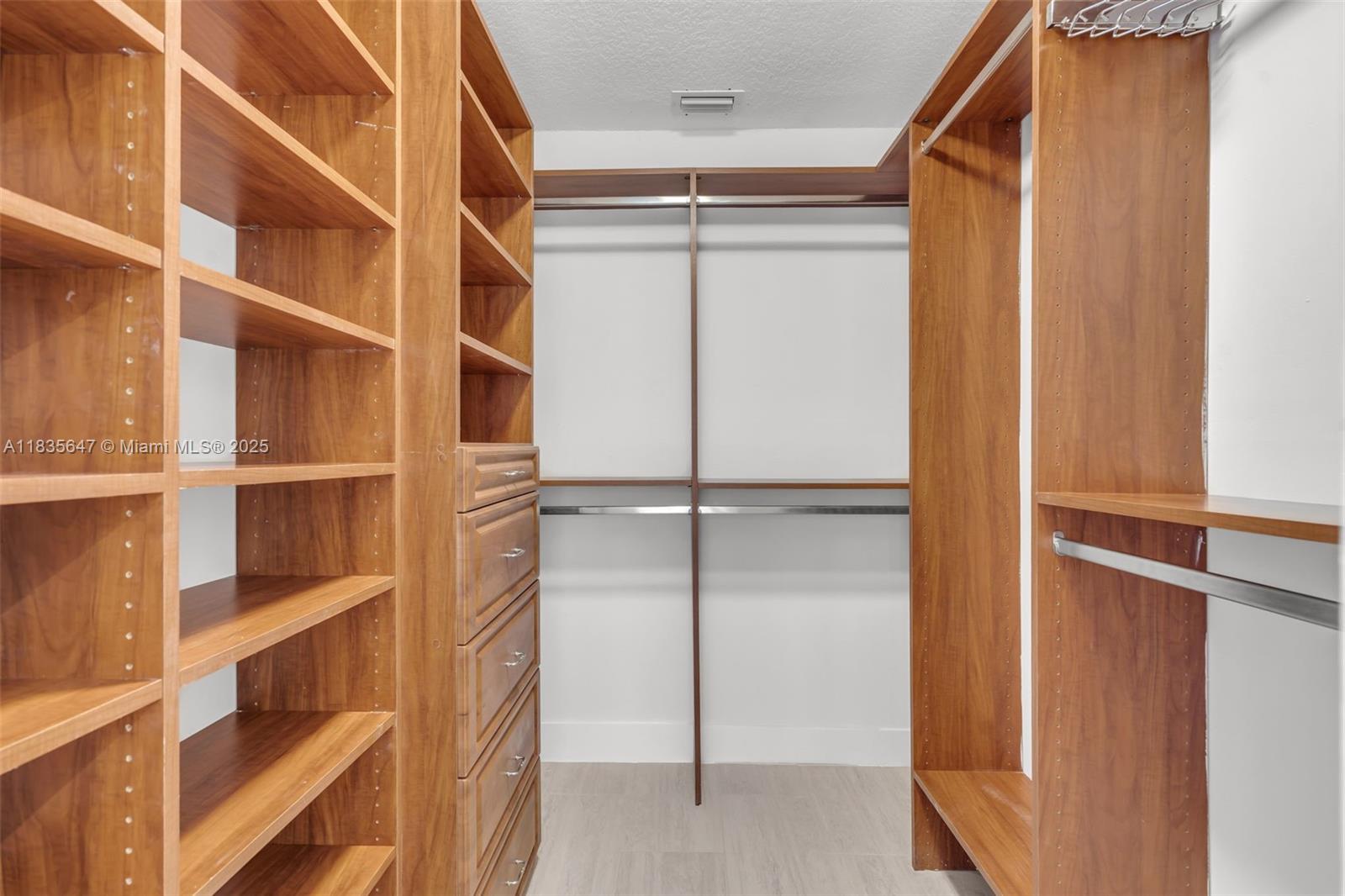 21160 Mainsail Cir #H12, Aventura, Florida image 26