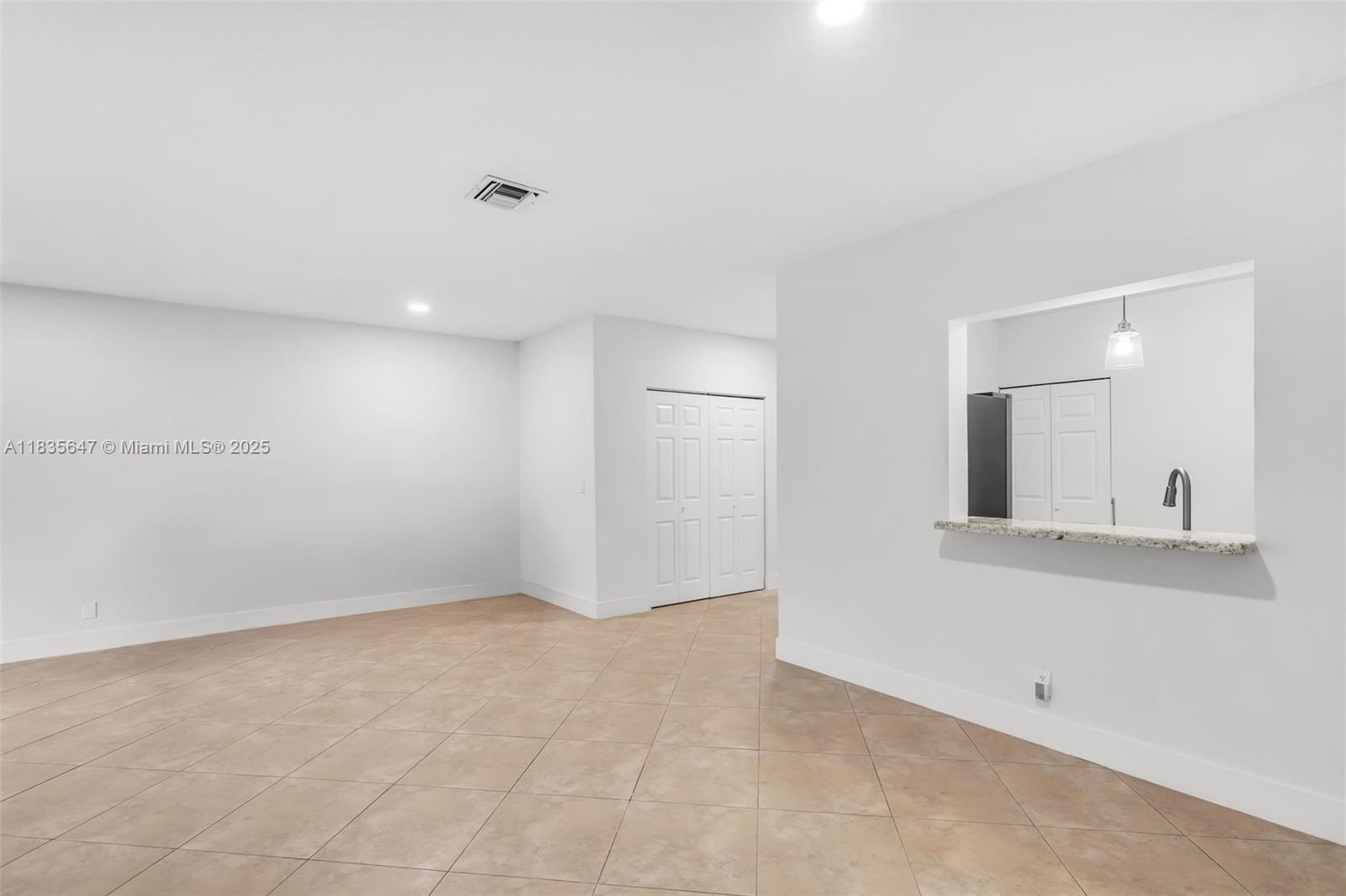 21160 Mainsail Cir #H12, Aventura, Florida image 8