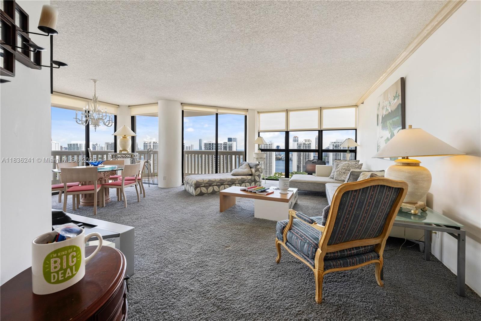1000 W Island Blvd #2909, Aventura, Florida image 3