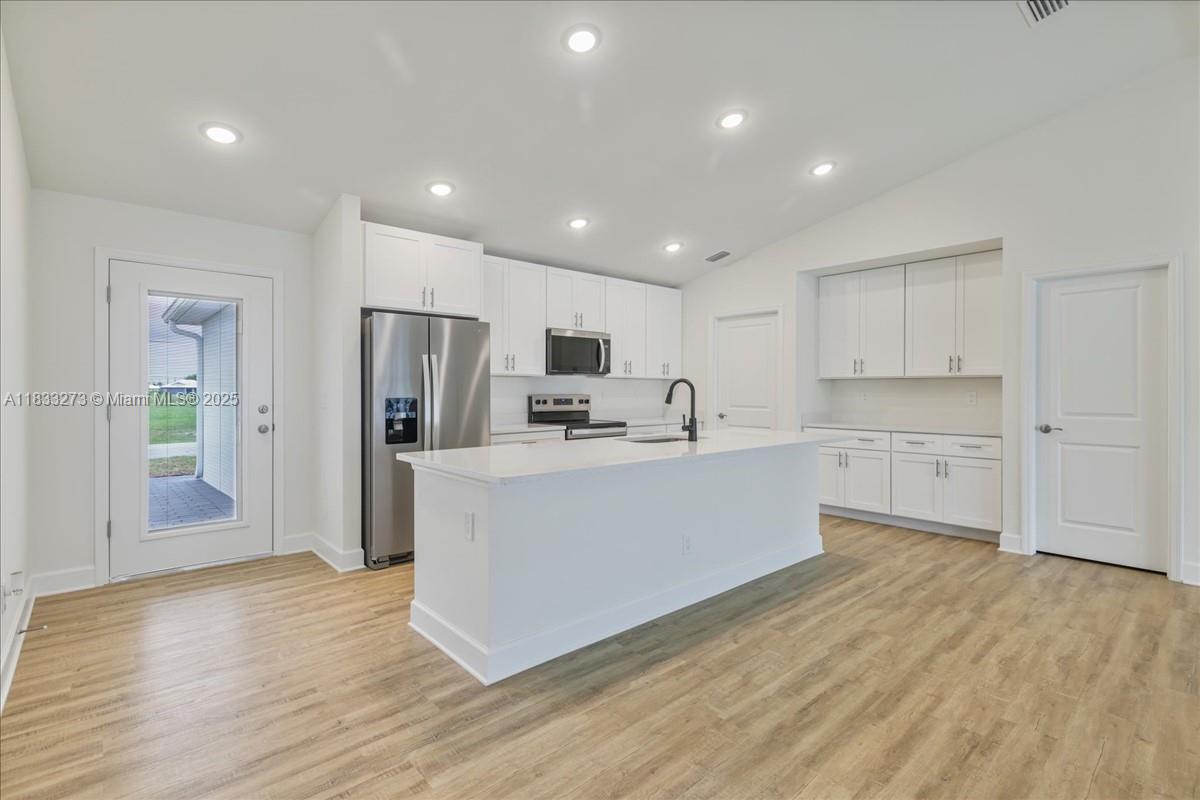 634 Nw 15th Ter, Cape Coral, Florida image 3