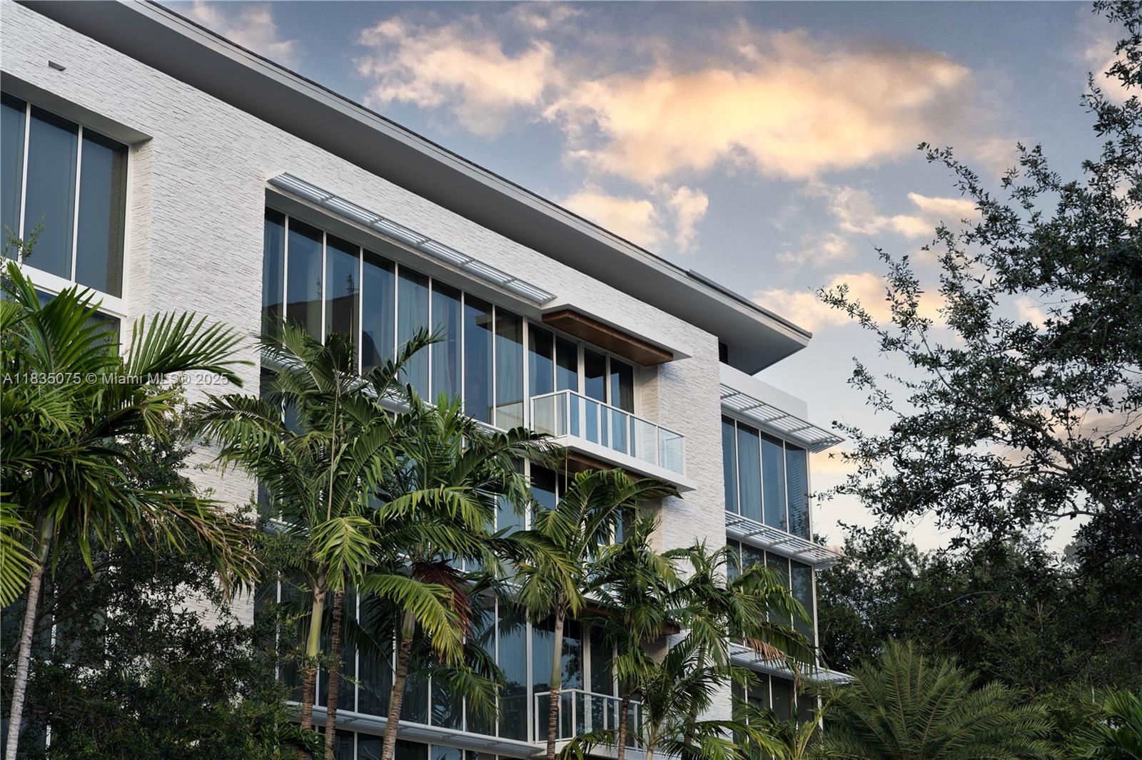 1110 Seminole Dr #502, Fort Lauderdale, Florida image 2