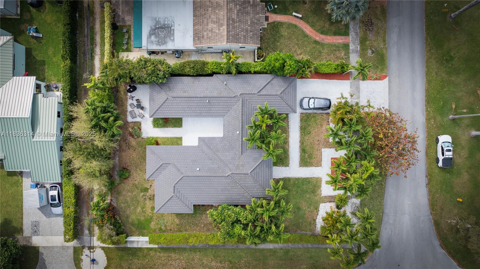 380 Morningside Dr, Miami Springs, Florida image 24