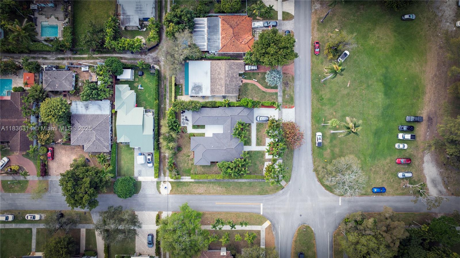 380 Morningside Dr, Miami Springs, Florida image 25