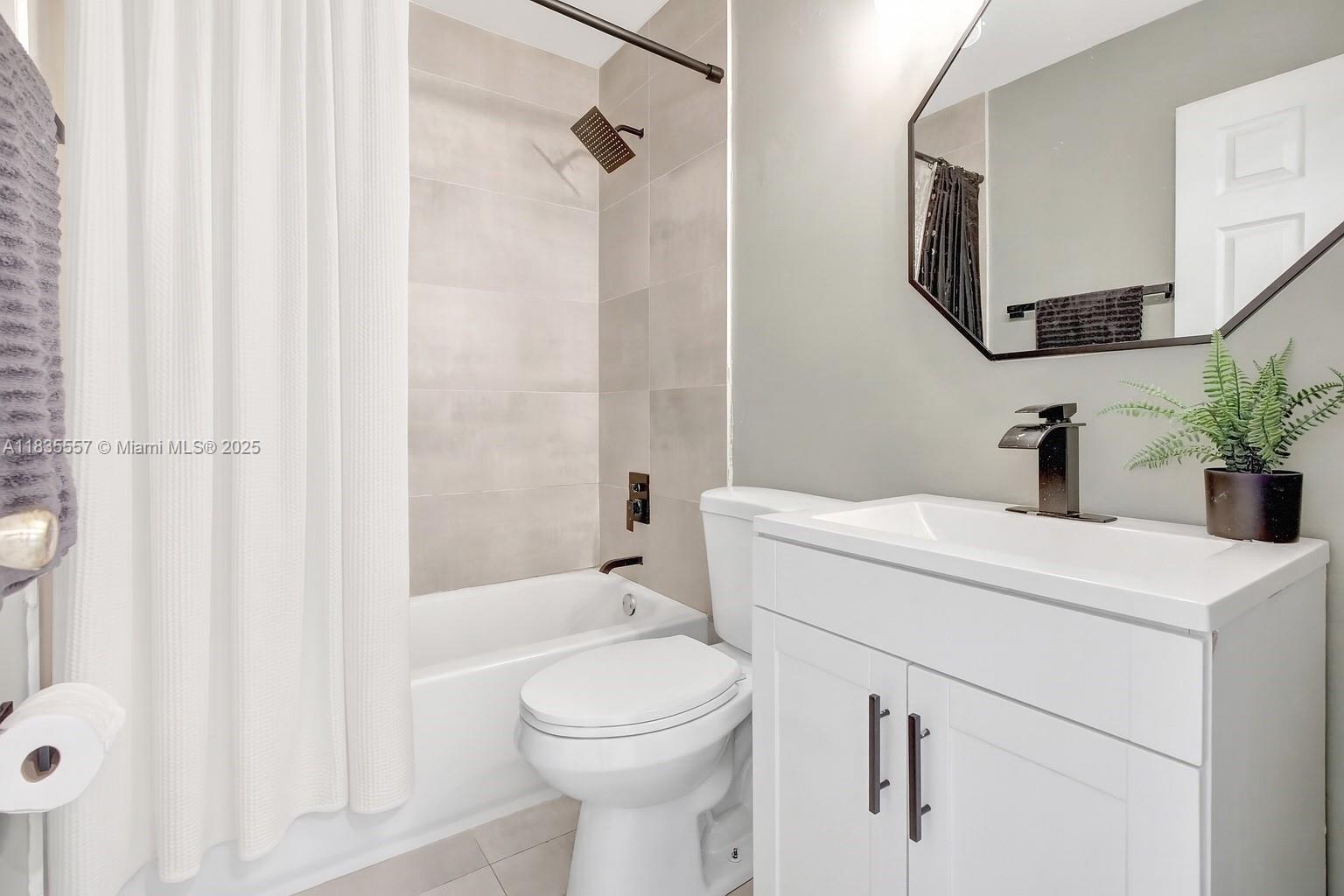 573 NW 135th Ter, Plantation, Florida image 26