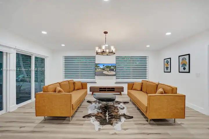 2100 SW 28th Way, Fort Lauderdale, Florida image 13