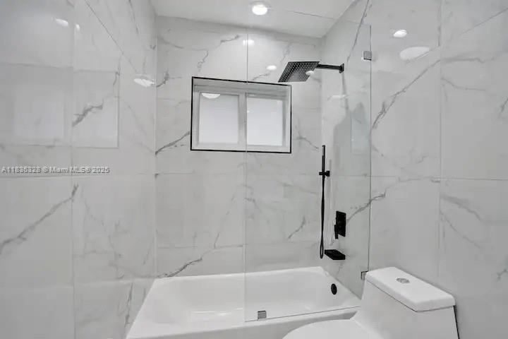 2100 SW 28th Way, Fort Lauderdale, Florida image 17